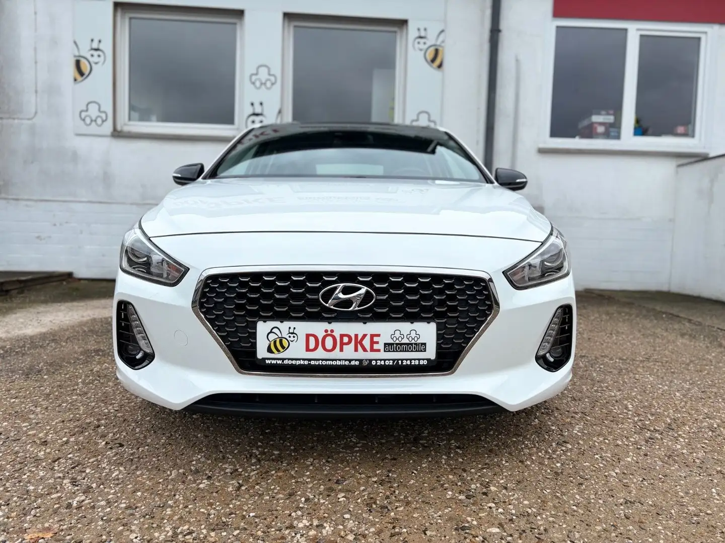 Hyundai i30 1.0 T-GDi Panorama PDC ALU Scheckheft 2.Hand Blanc - 2
