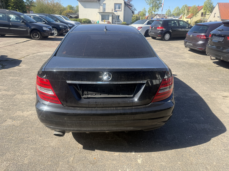 Mercedes-Benz C 250 Top Ausstattung / Leder / Automatik /Klima u.v.m. — photo 6