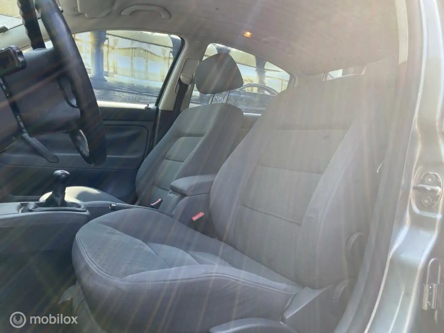 Volkswagen Passat 2.0-20V Athene 136.DKM CLIMA CRUISE PDC TREKHAAK Grijs - 2