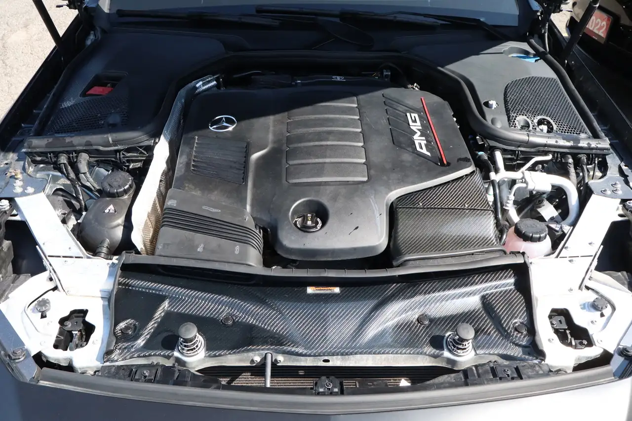 Mercedes-Benz CLS снимка Mercedes-Benz CLS