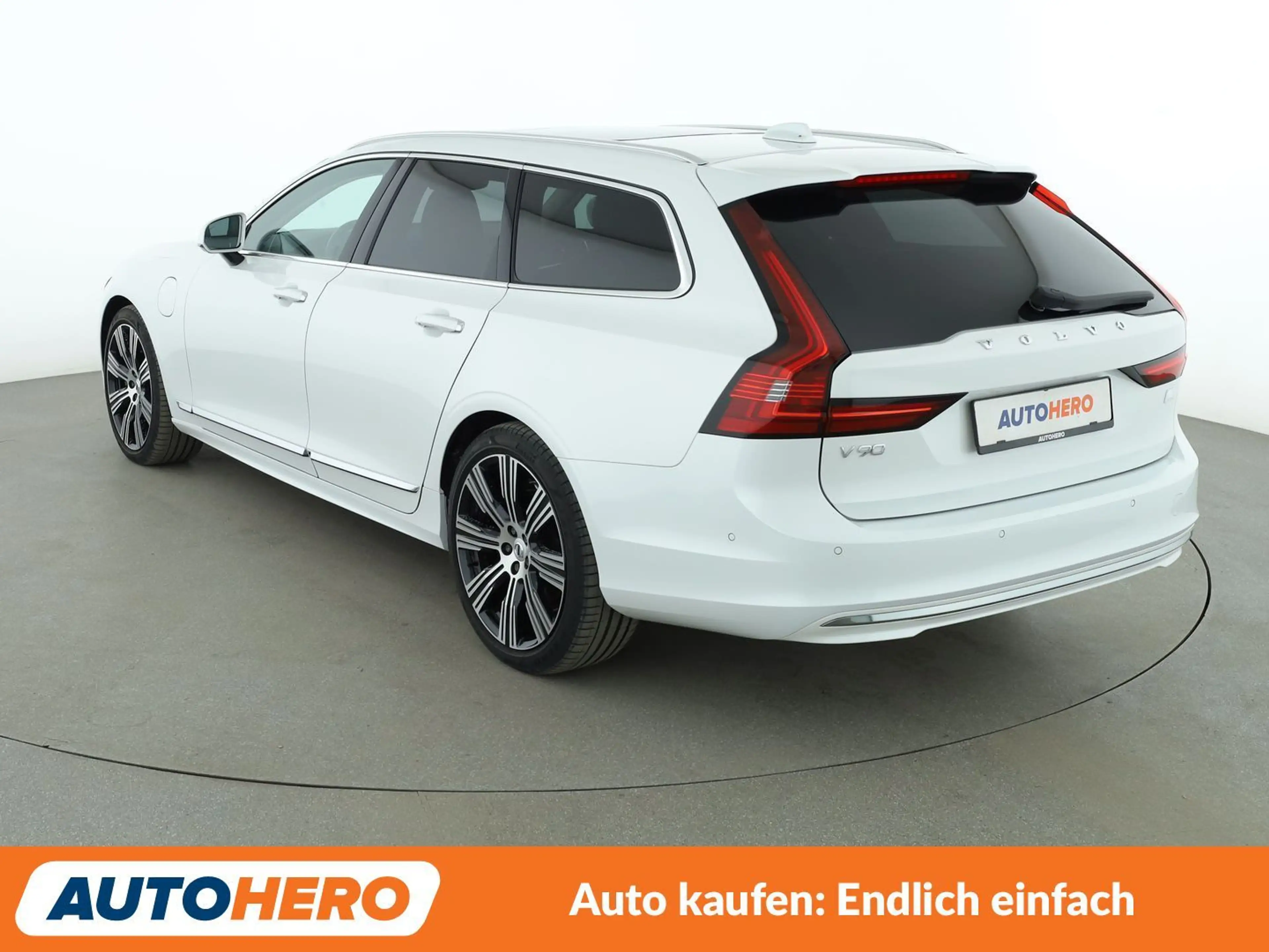 Volvo V90 2.0 T6 Twin Engine Recharge Inscription AWD Aut. — photo 4