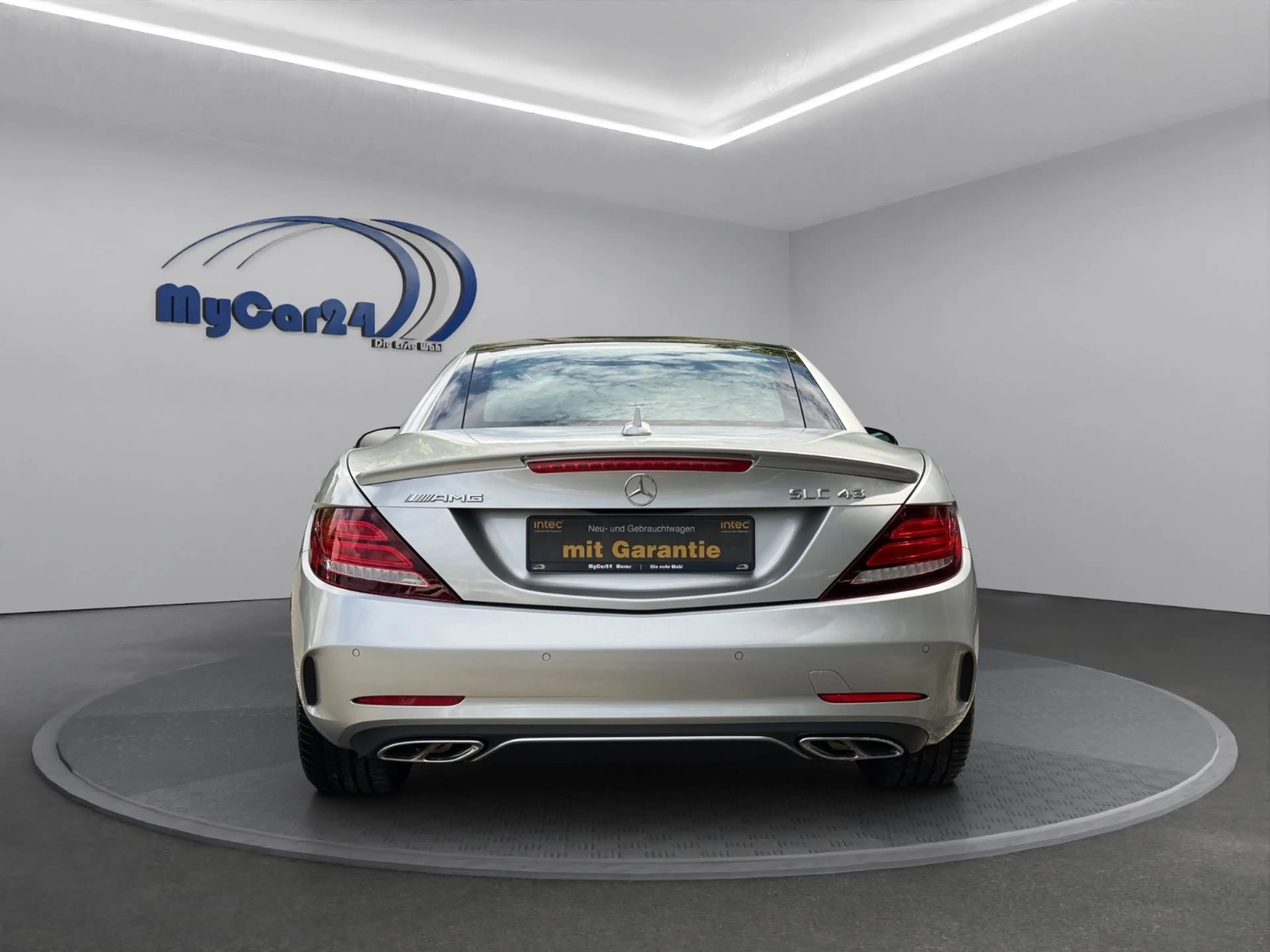Mercedes-Benz SLC 43 AMG °Cam°Memory°HarmanK.°Alcantara°ACC — photo 9