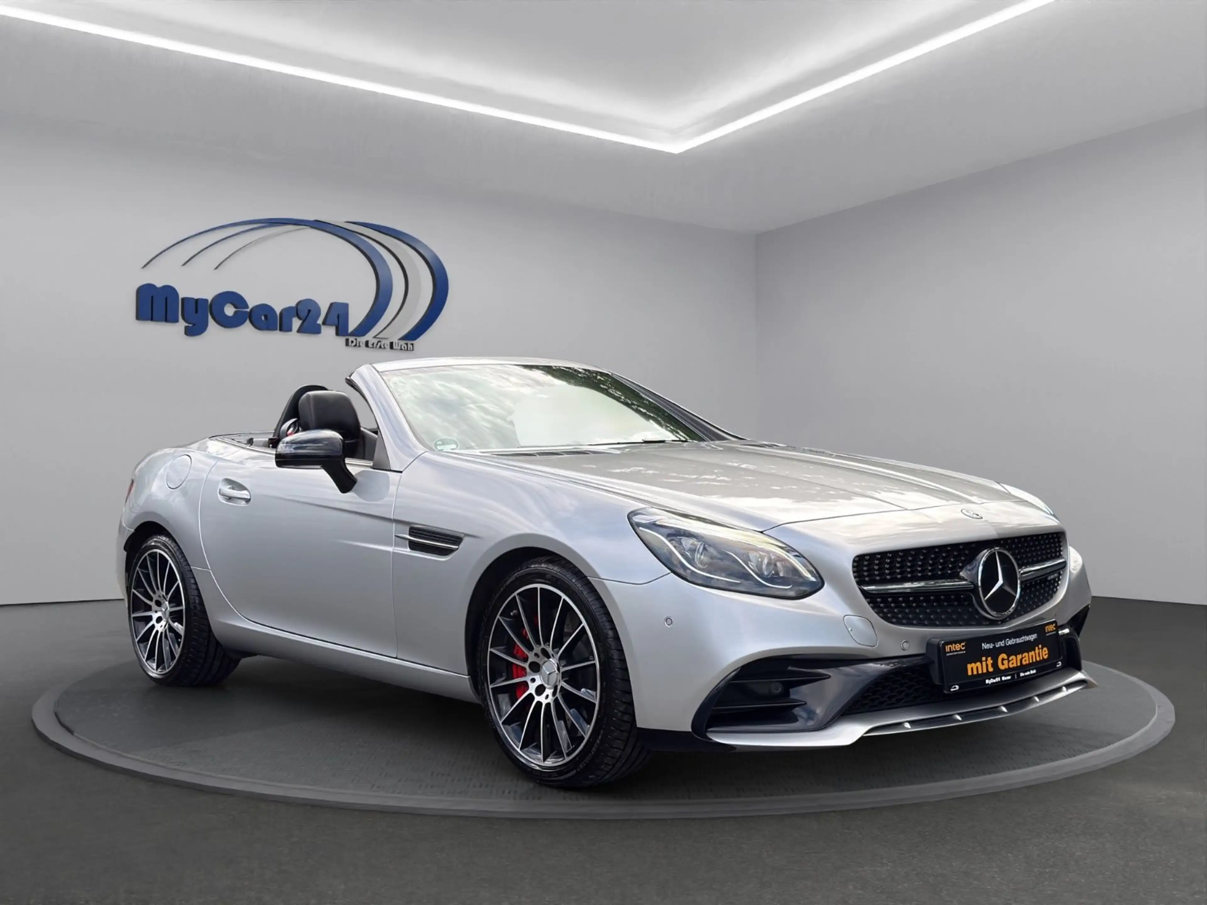 Mercedes-Benz SLC 43 AMG °Cam°Memory°HarmanK.°Alcantara°ACC — photo 2