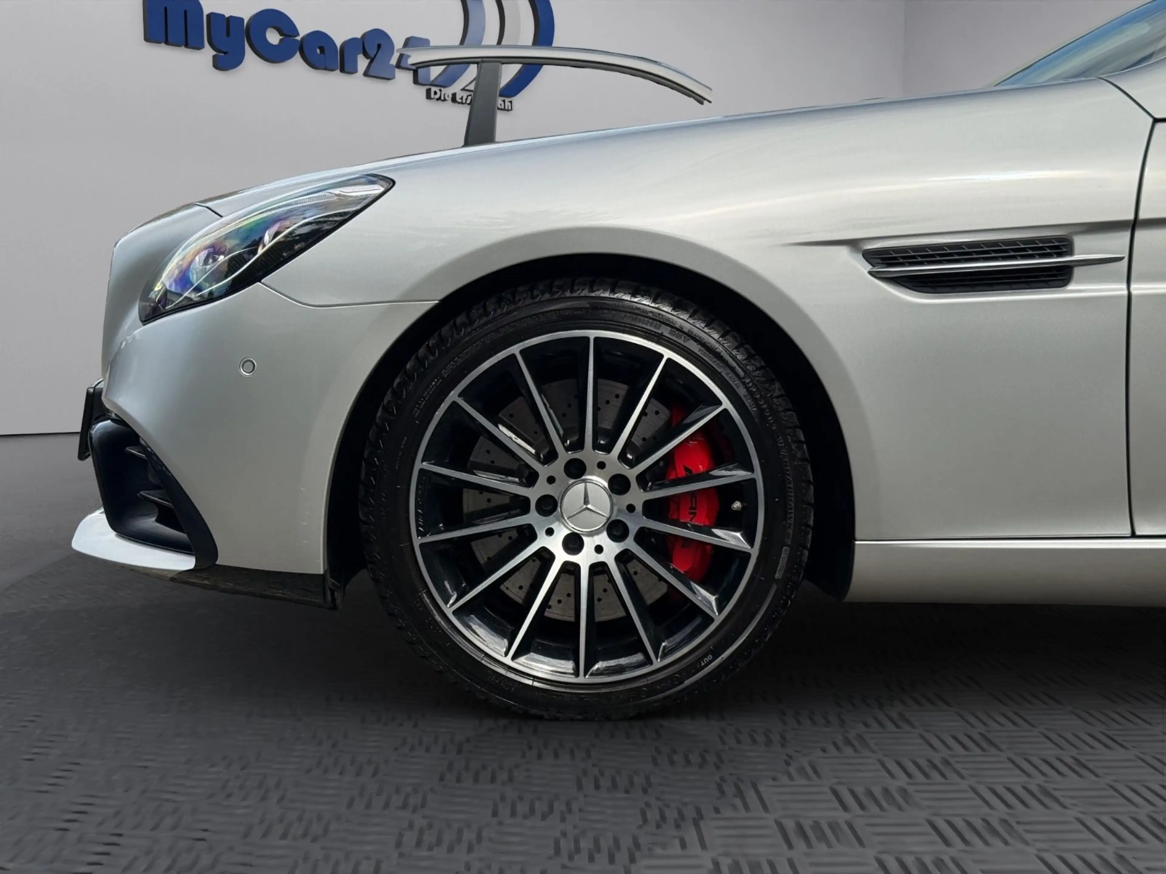 Mercedes-Benz SLC 43 AMG °Cam°Memory°HarmanK.°Alcantara°ACC — photo 13