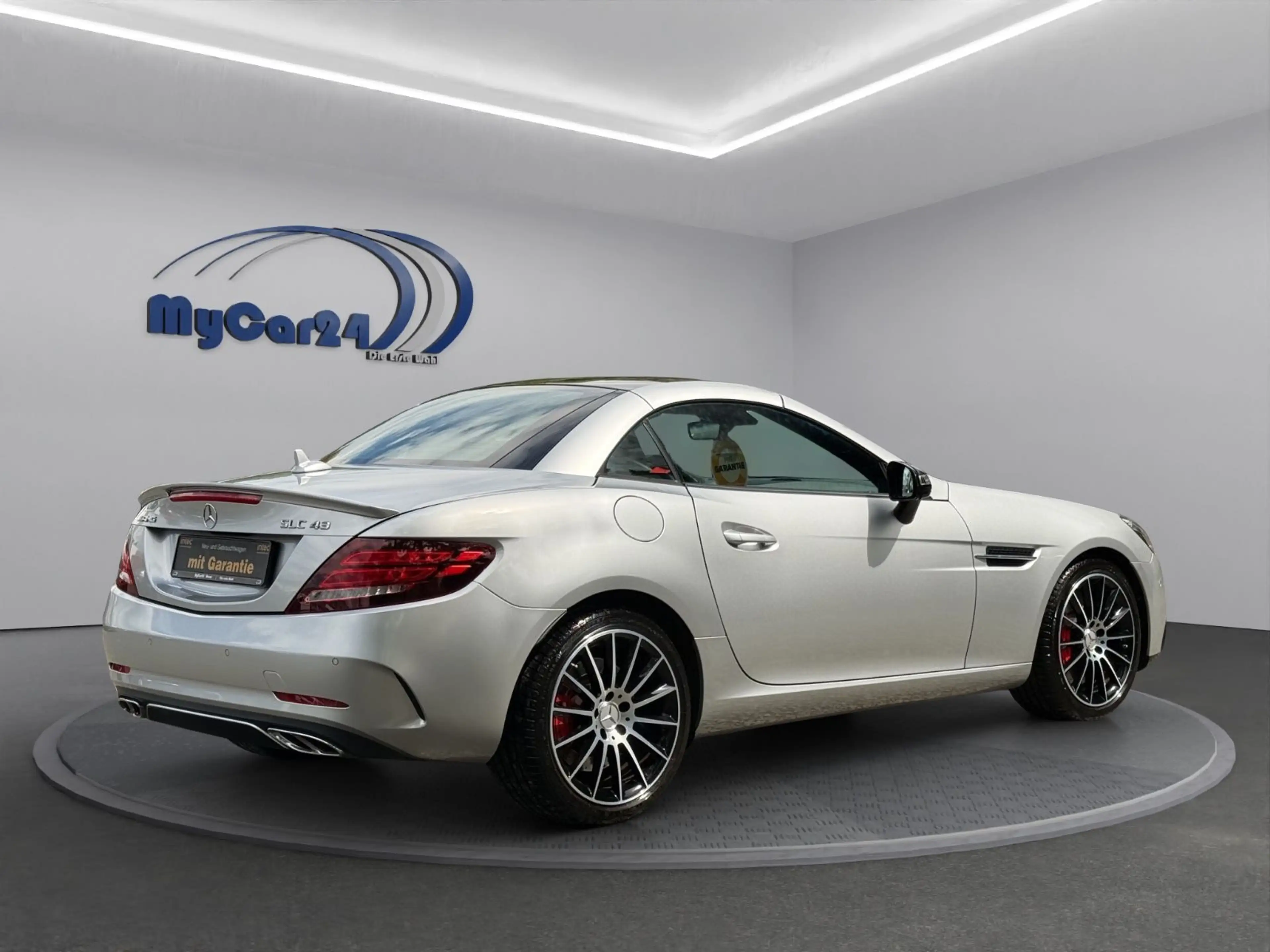 Mercedes-Benz SLC 43 AMG °Cam°Memory°HarmanK.°Alcantara°ACC — photo 11