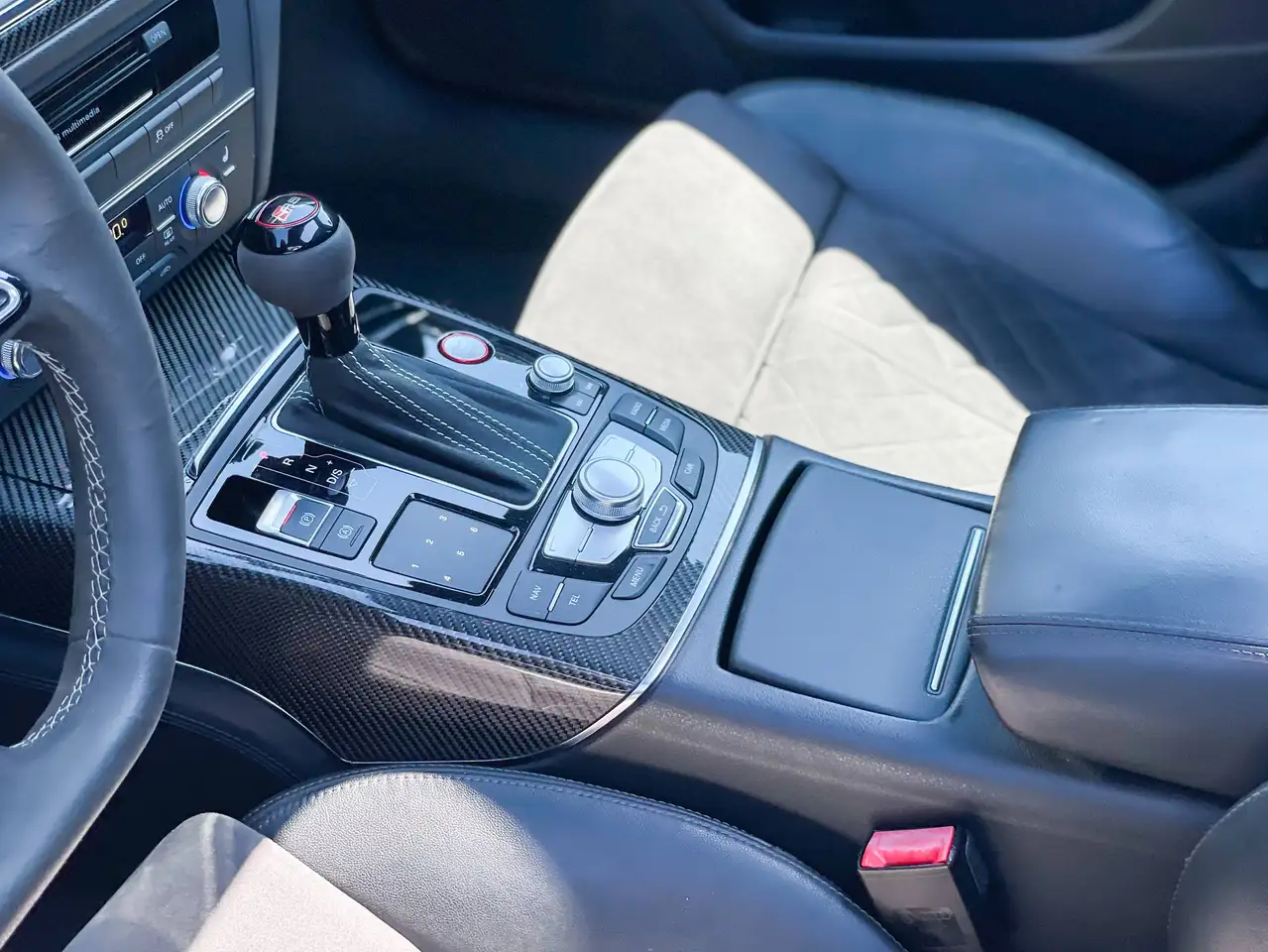 Audi RS6 — photo 44 sur 50