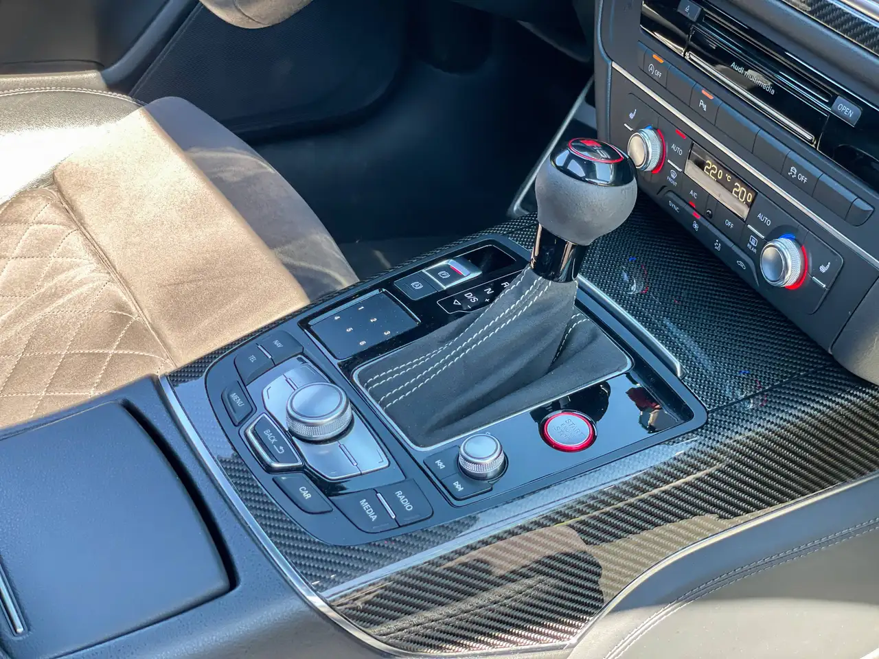 Audi RS6 — photo 42 sur 50