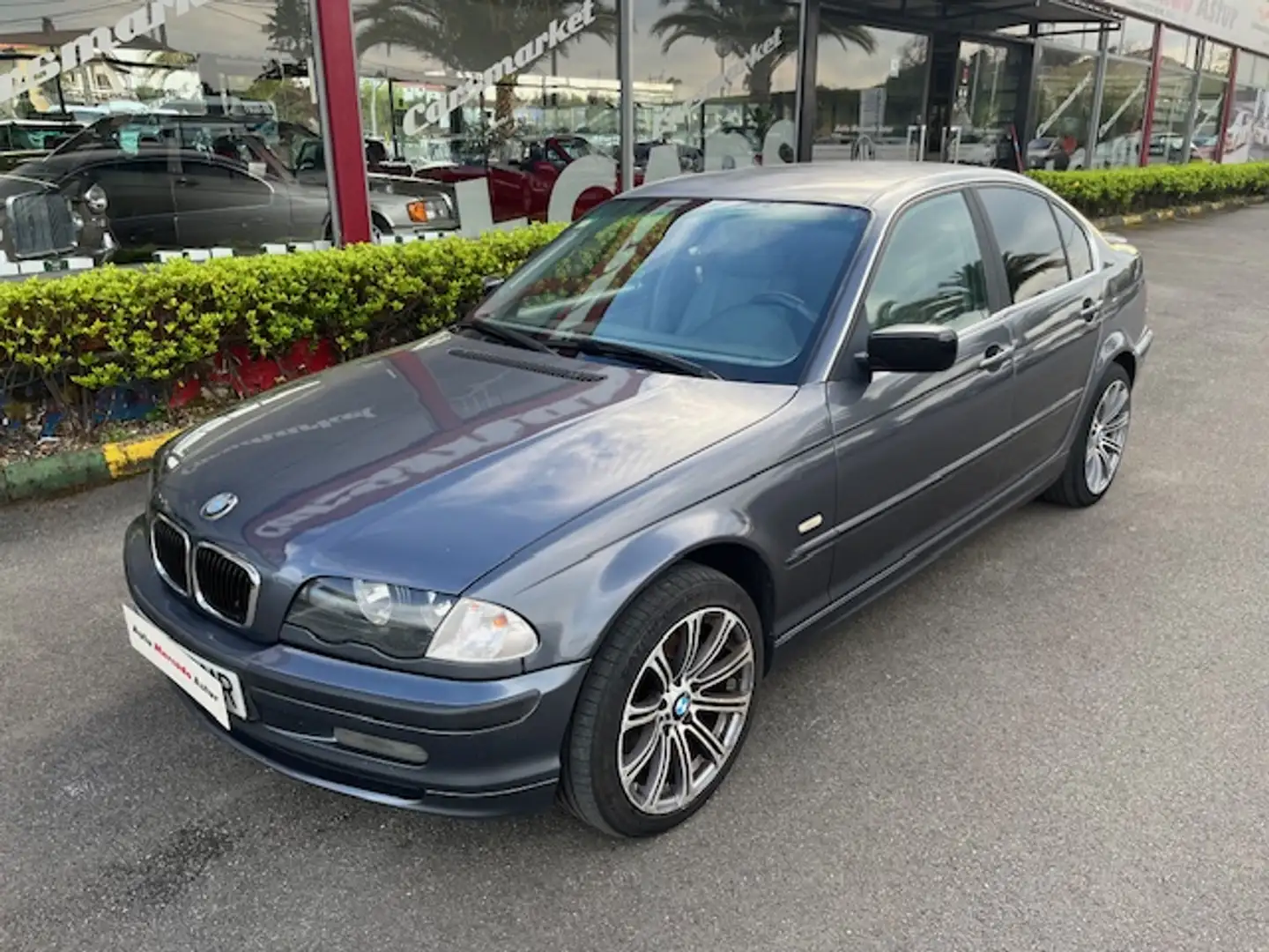 BMW 320 320d Gris - 1