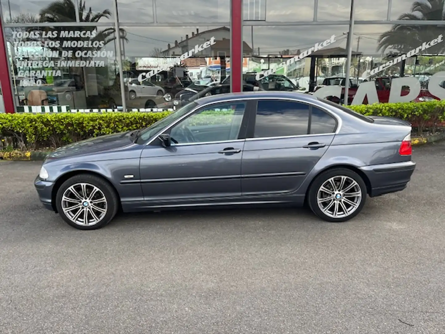 BMW 320 320d Gris - 2