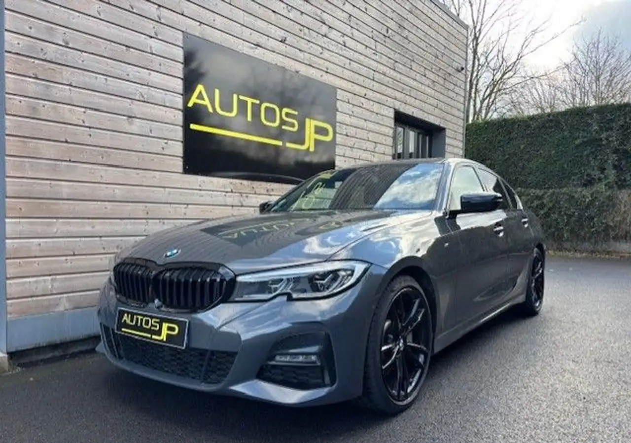 BMW 330
