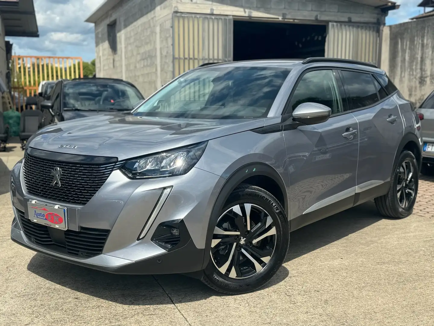 Peugeot 2008 2008 II 2020 1.2 puretech Allure Navi Pack s Plateado - 1