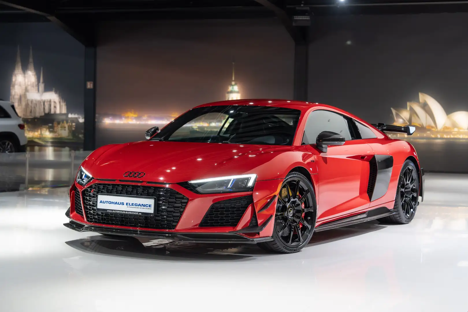 Audi R8 GT performance*FULL-CARBON*B&O*KERAMIK*NAPPA Rouge - 1