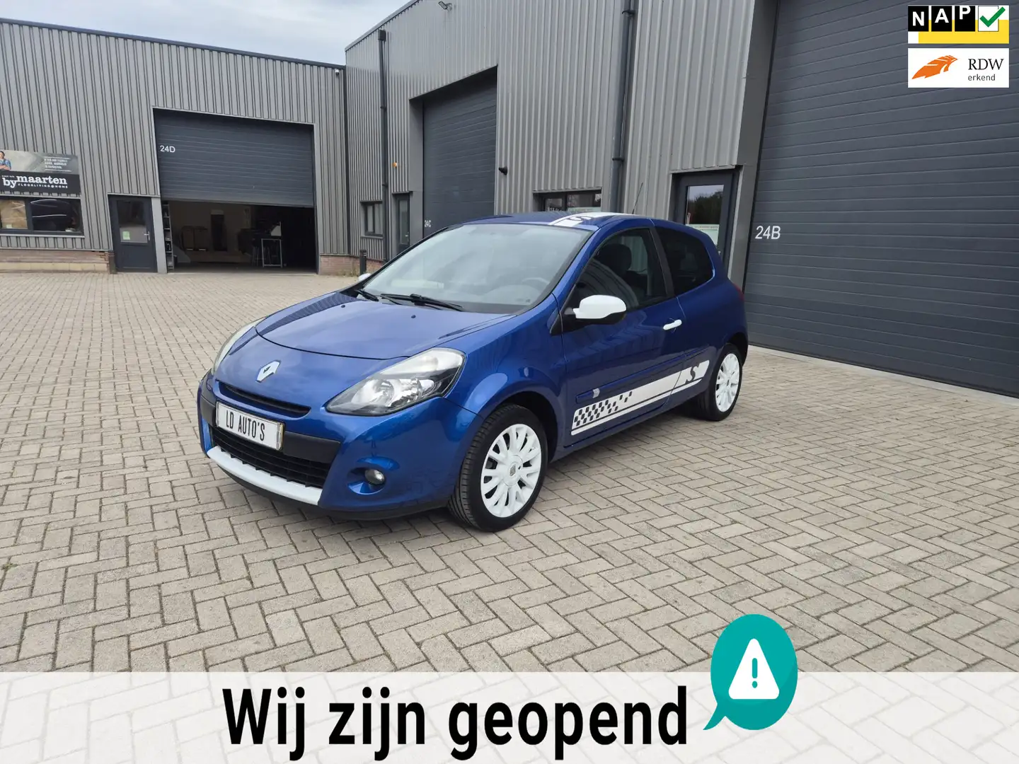 Renault Clio 1.2 TCe SPORT LAGE KM STAND Blauw - 1