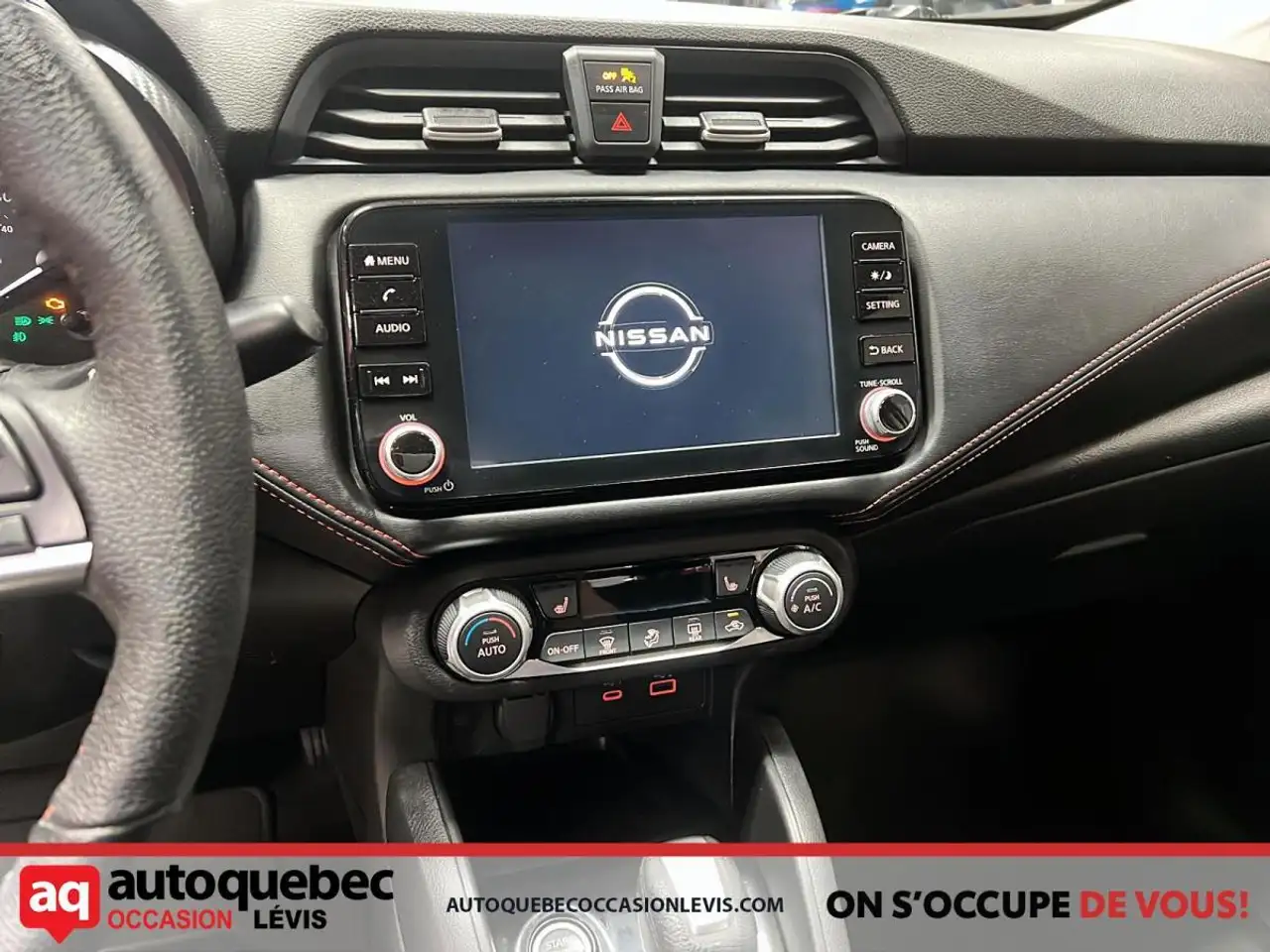 Nissan Versa снимка Nissan Versa