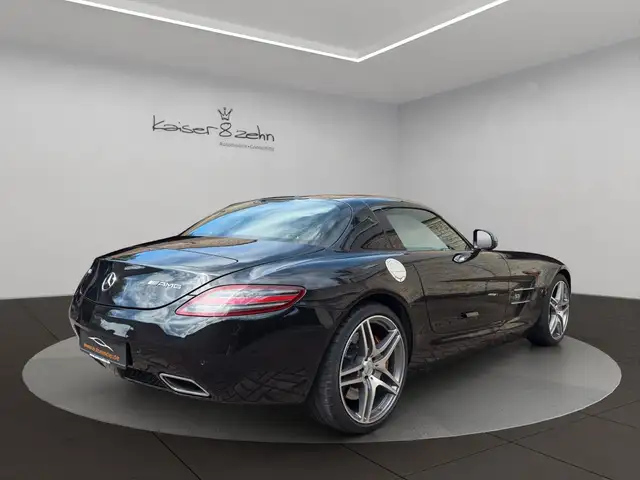 Mercedes-Benz SLS view 8