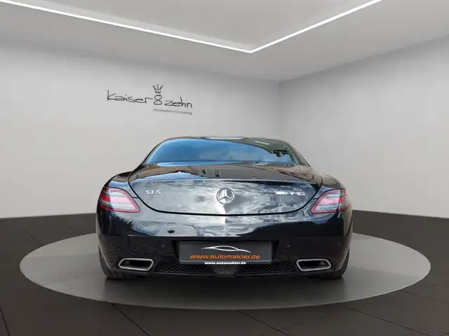 Mercedes-Benz SLS view 7