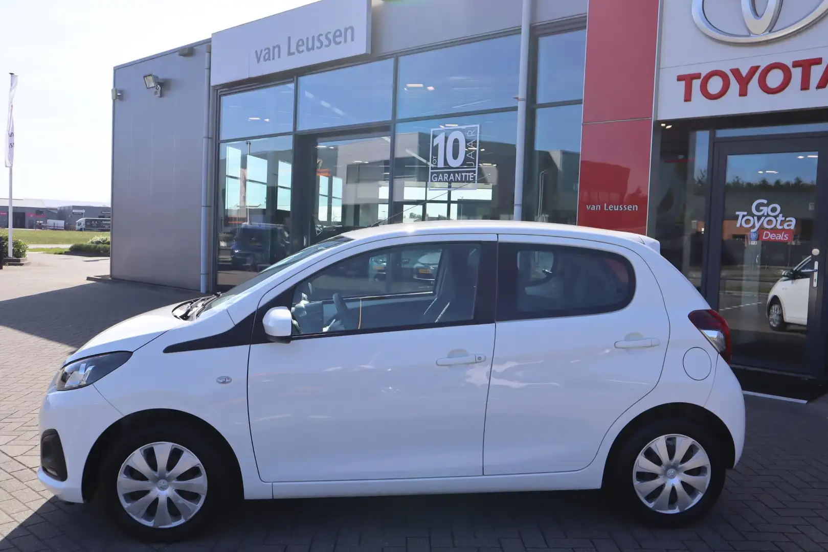 Peugeot 108 5-DEURS AIRCO EL-RAMEN BLUETOOTH USB LED-DAGRIJVER Wit - 2
