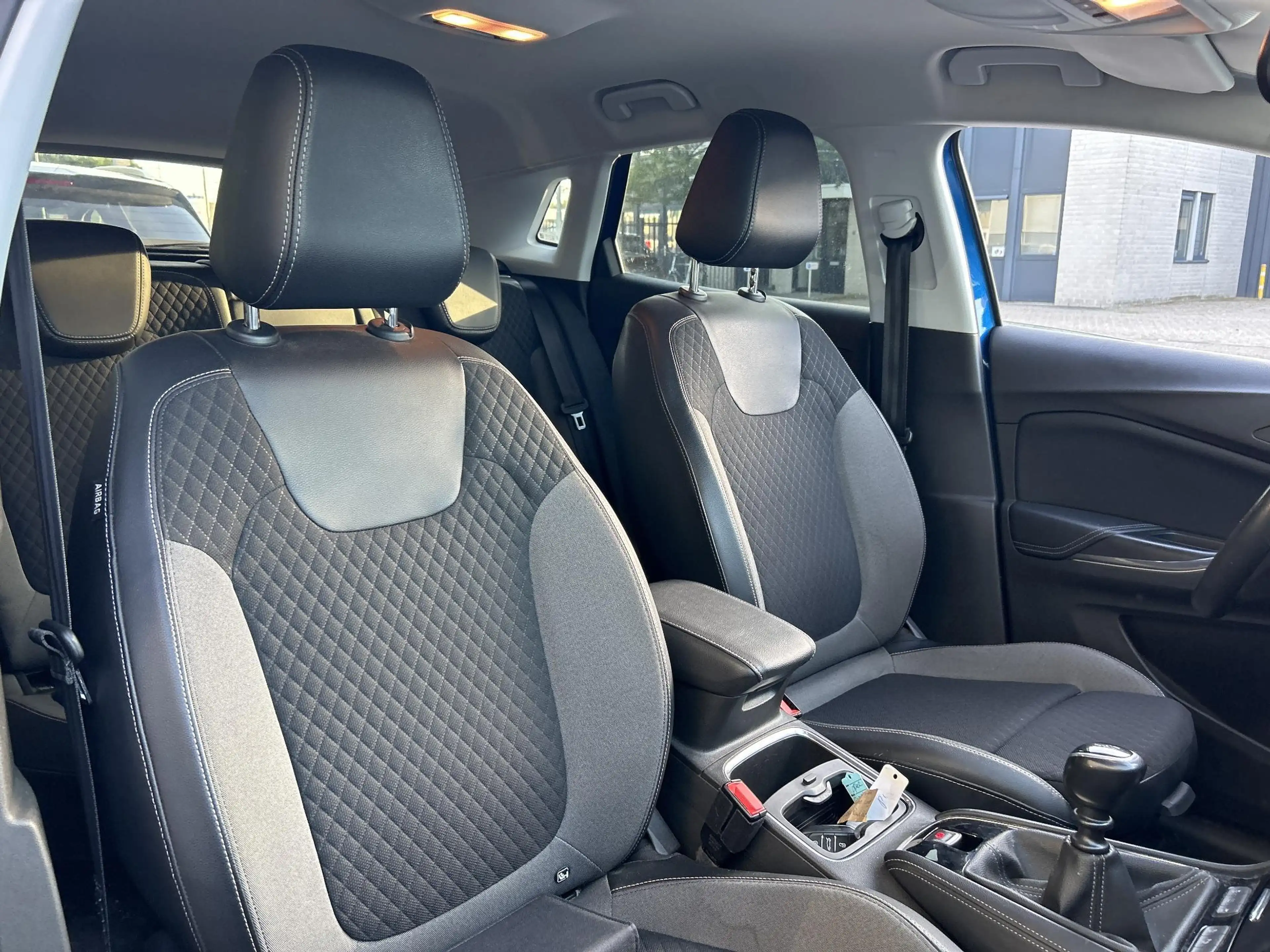 Opel Grandland X 1.2 Turbo Business Executive | Cruise | Climate | — photo 3