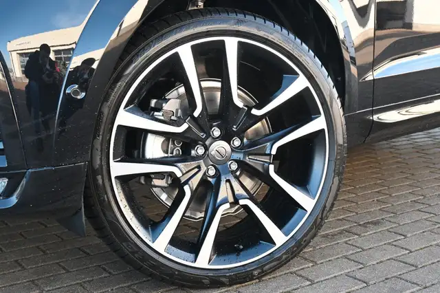 Volvo XC60 view 11