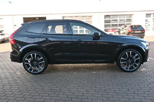Volvo XC60 view 6