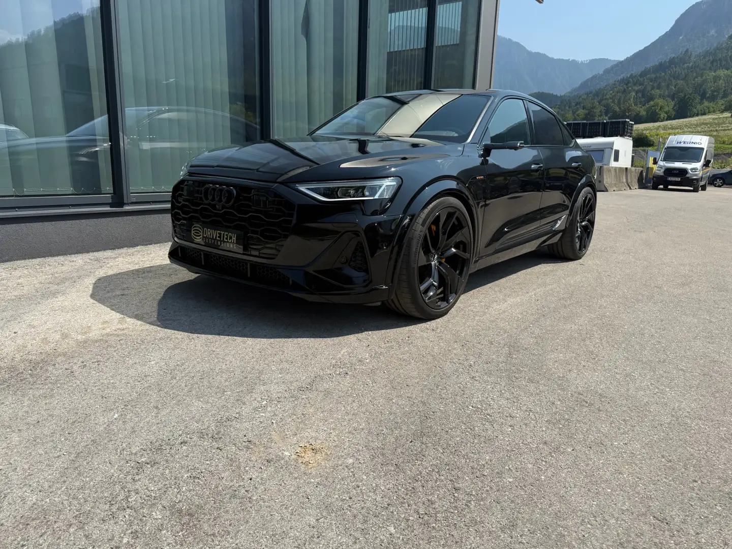 Audi e-tron 50 Sportback RSQ8 quattro S line Schwarz - 1