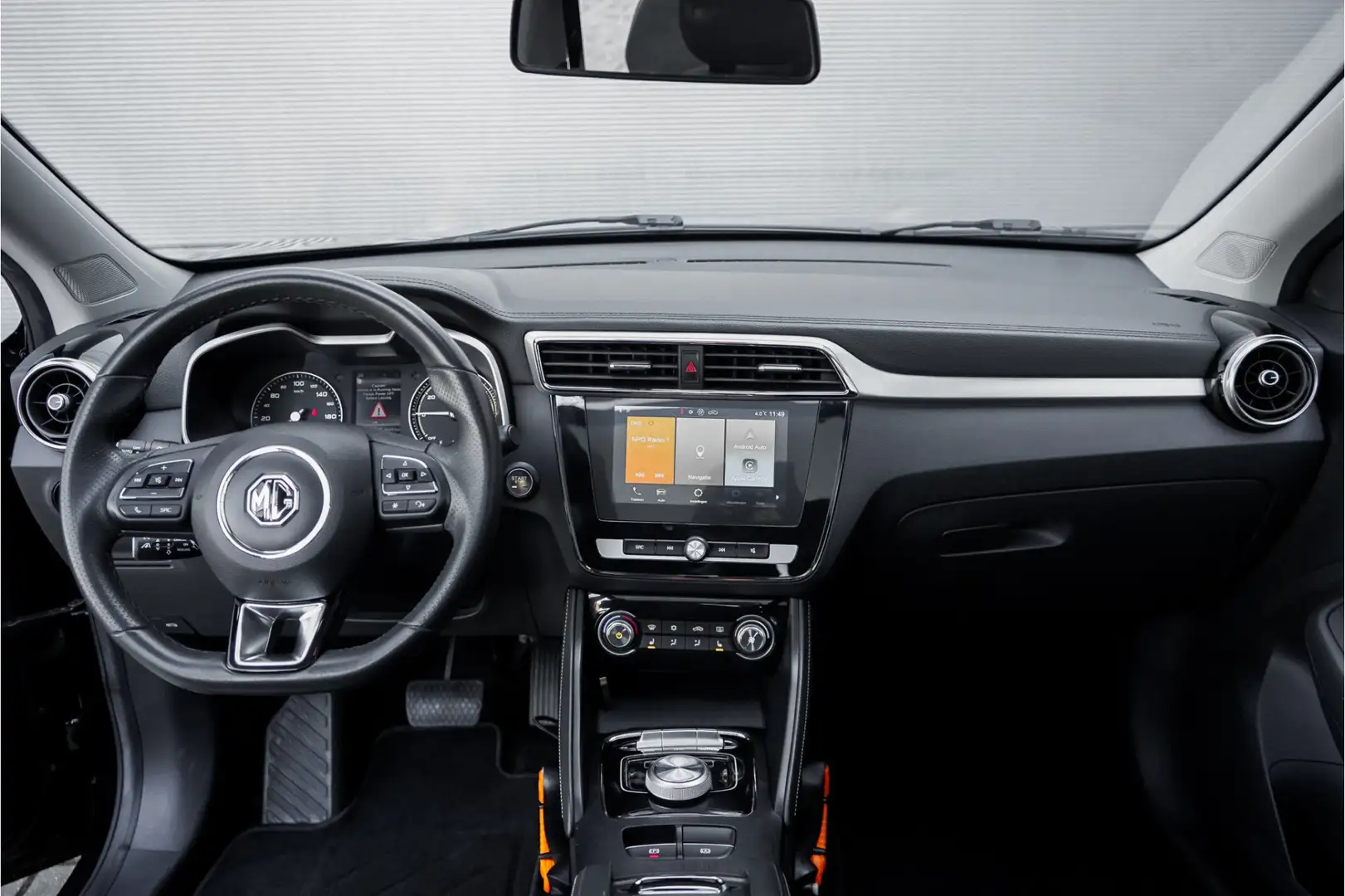 MG ZS MG EV Luxury 45 kWh Pano ACC Leder Navi Camera Noir - 2