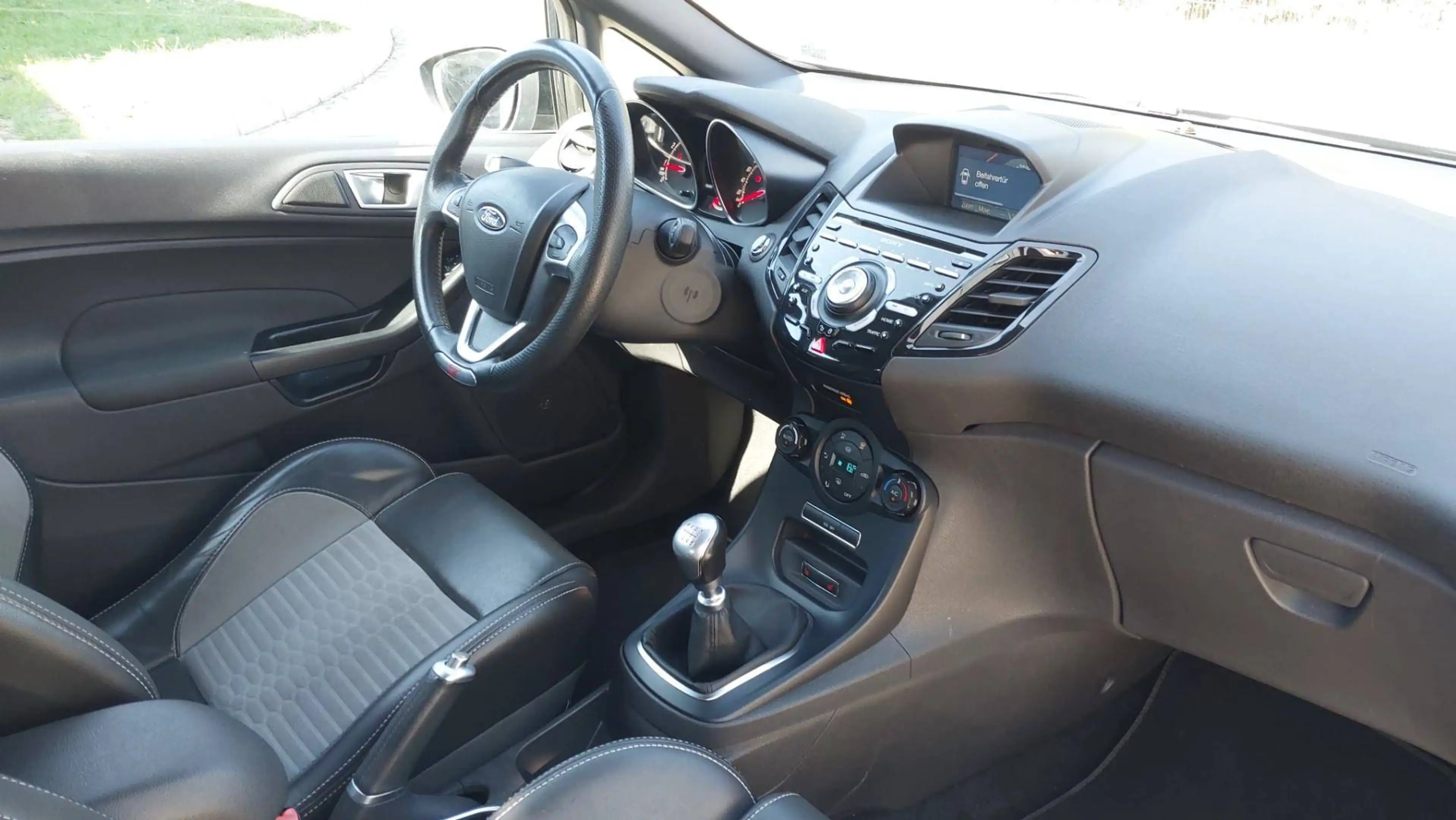 Ford Fiesta ST/2.Hand/Navi/Leder/Klimaautomatik/Kamera/Tempomat/Performance Paket 2 — photo 5