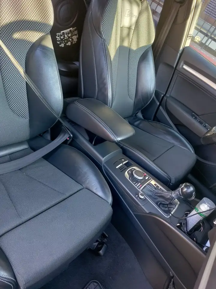 Audi A3 5p 1.6 tdi Attraction 110cv auto, foto 3