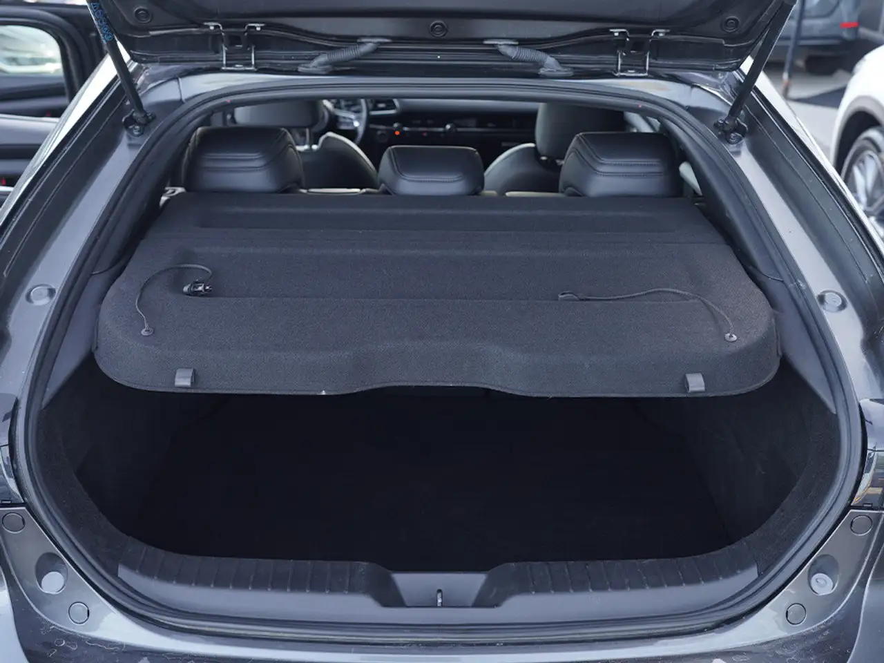 Mazda 3 снимка Mazda 3