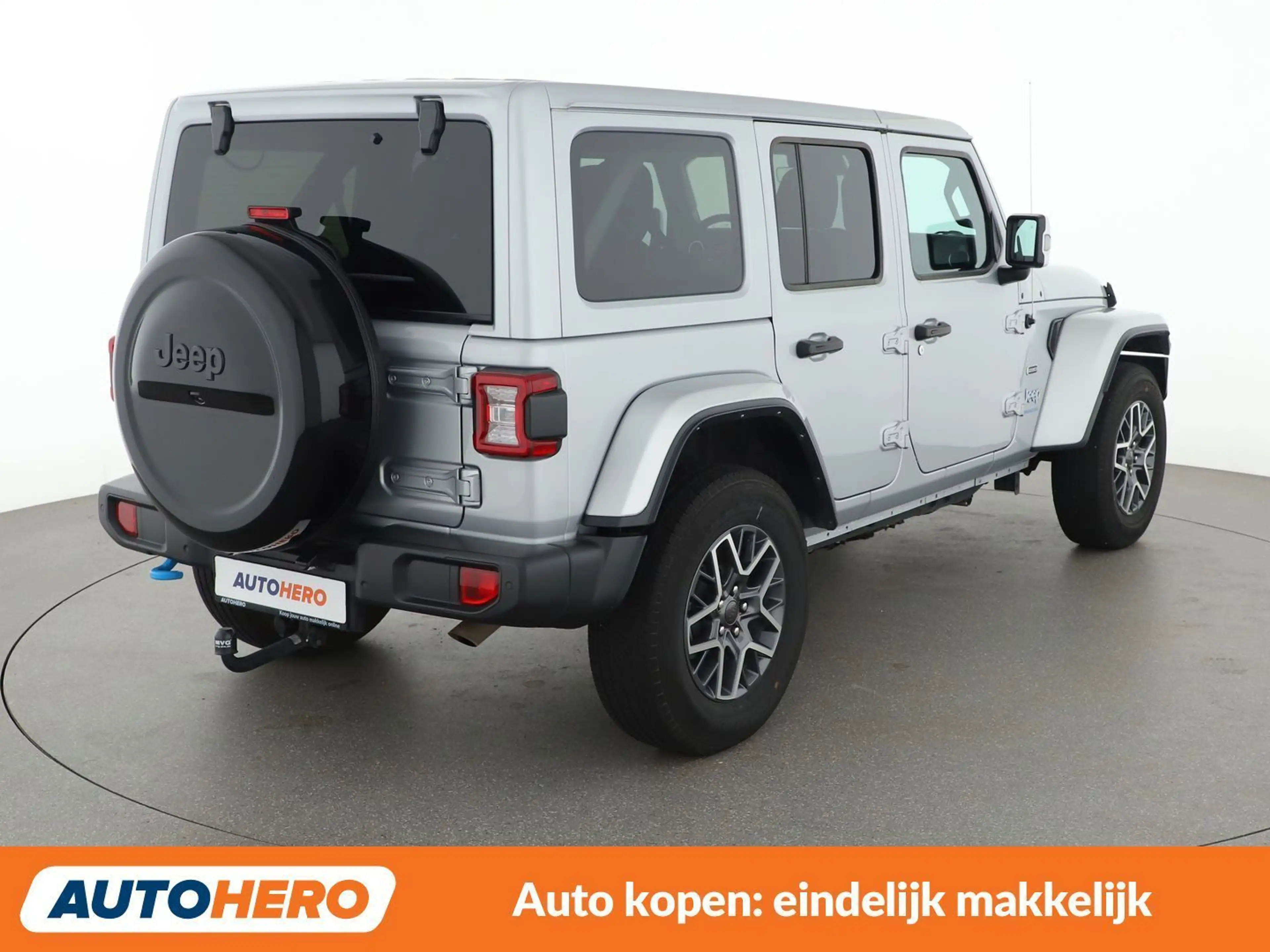 Jeep Wrangler 2.0 4xe Plug-in Hybrid Sahara — photo 6