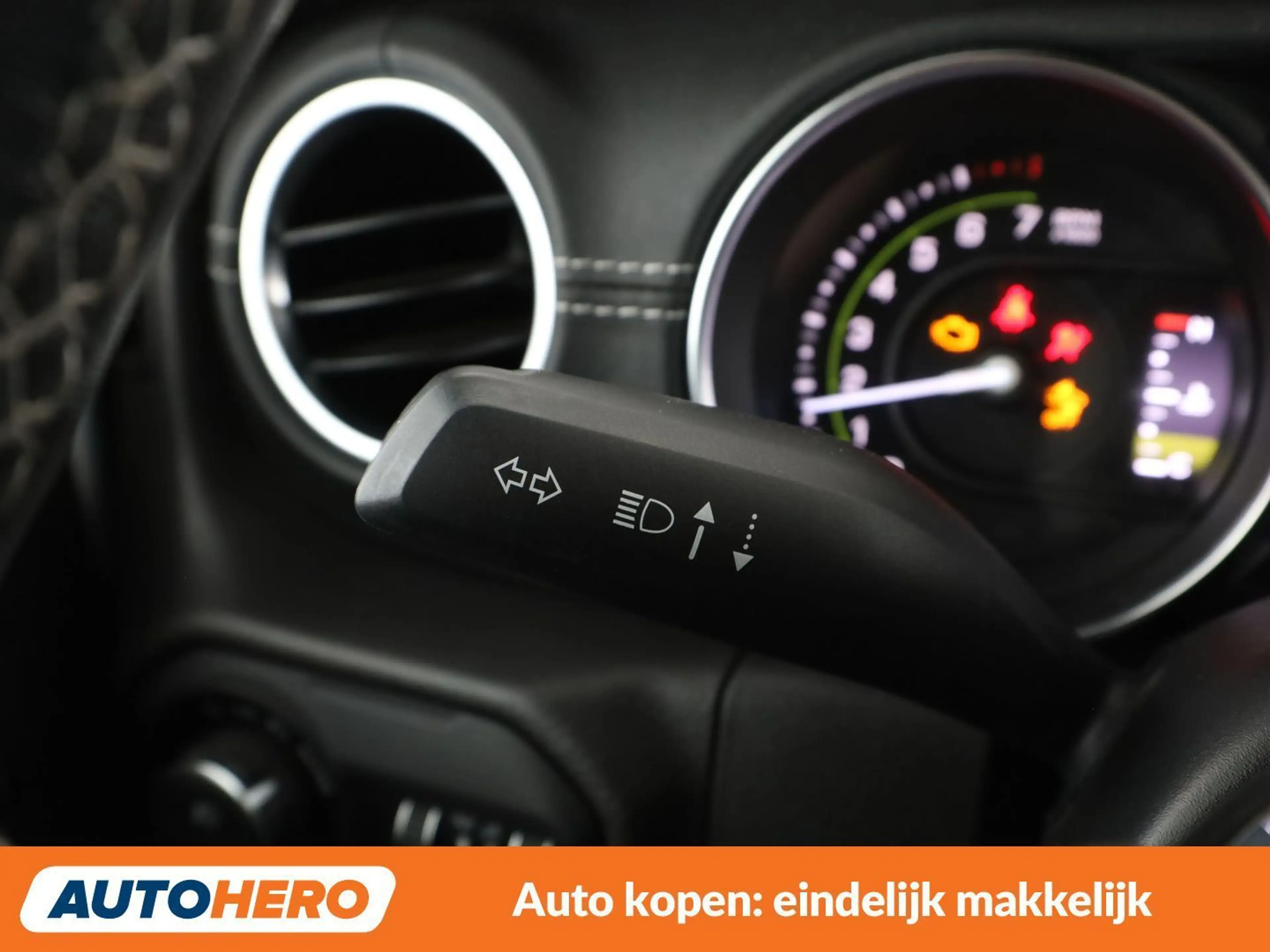 Jeep Wrangler 2.0 4xe Plug-in Hybrid Sahara — photo 29