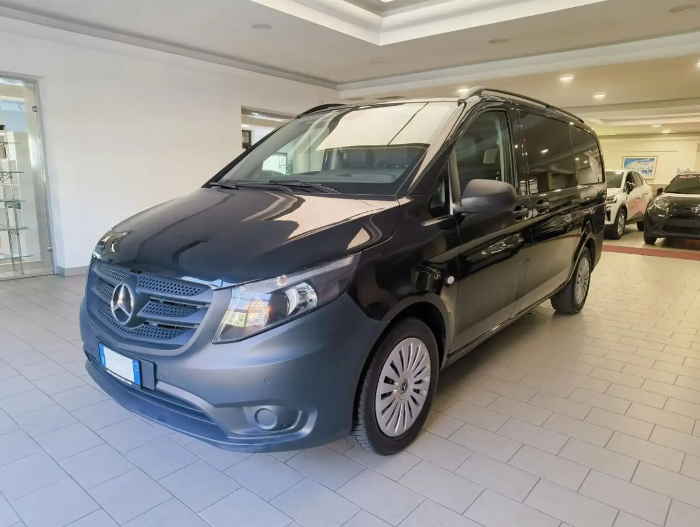 Mercedes-Benz Vito 2.0 116 CDI Tourer Pro Long 9 POSTI #PELLE Nero - 1