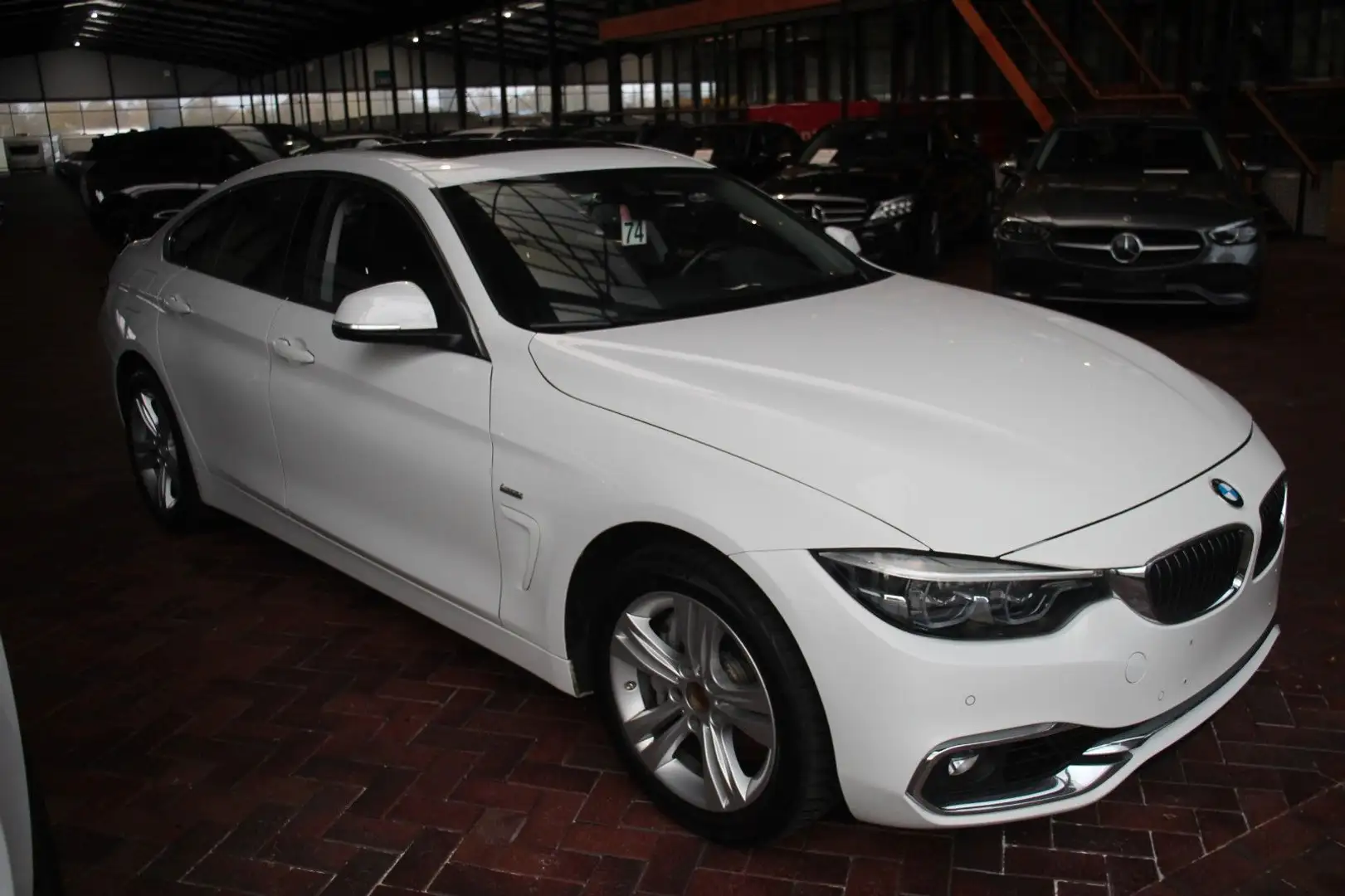 BMW 435 4 Gran Coupe 435 d xDrive Luxury Line Wit - 2