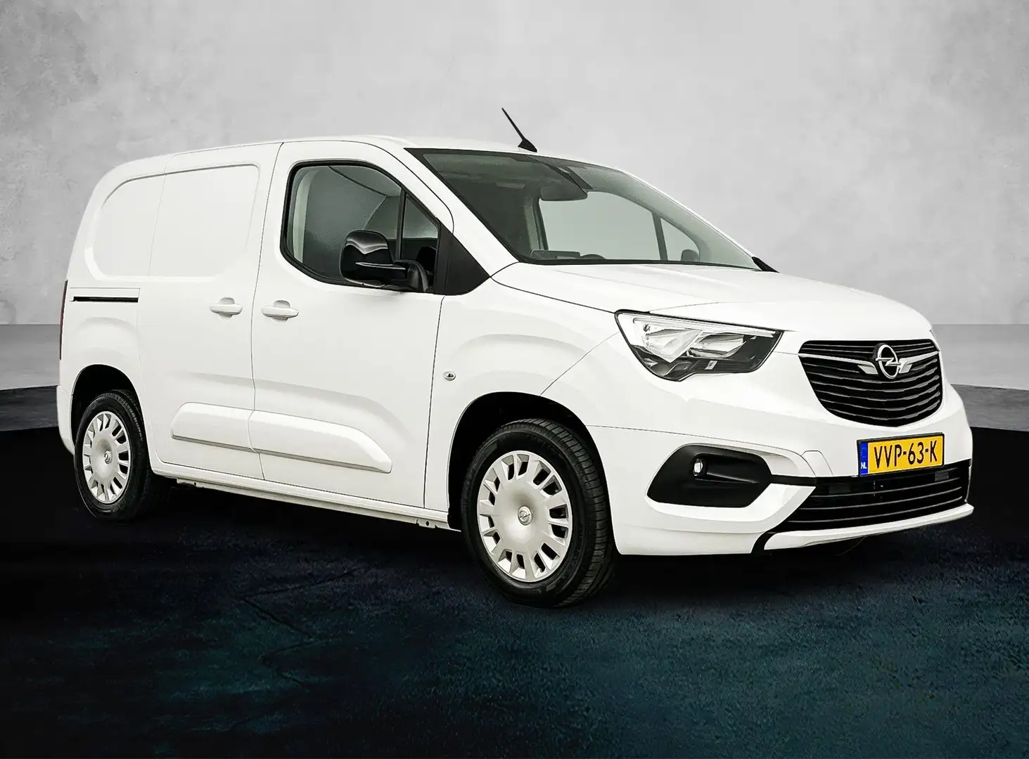 Opel Combo L1H1 Standaard 130pk Automaat | Airco | Trekhaak | Wit - 2