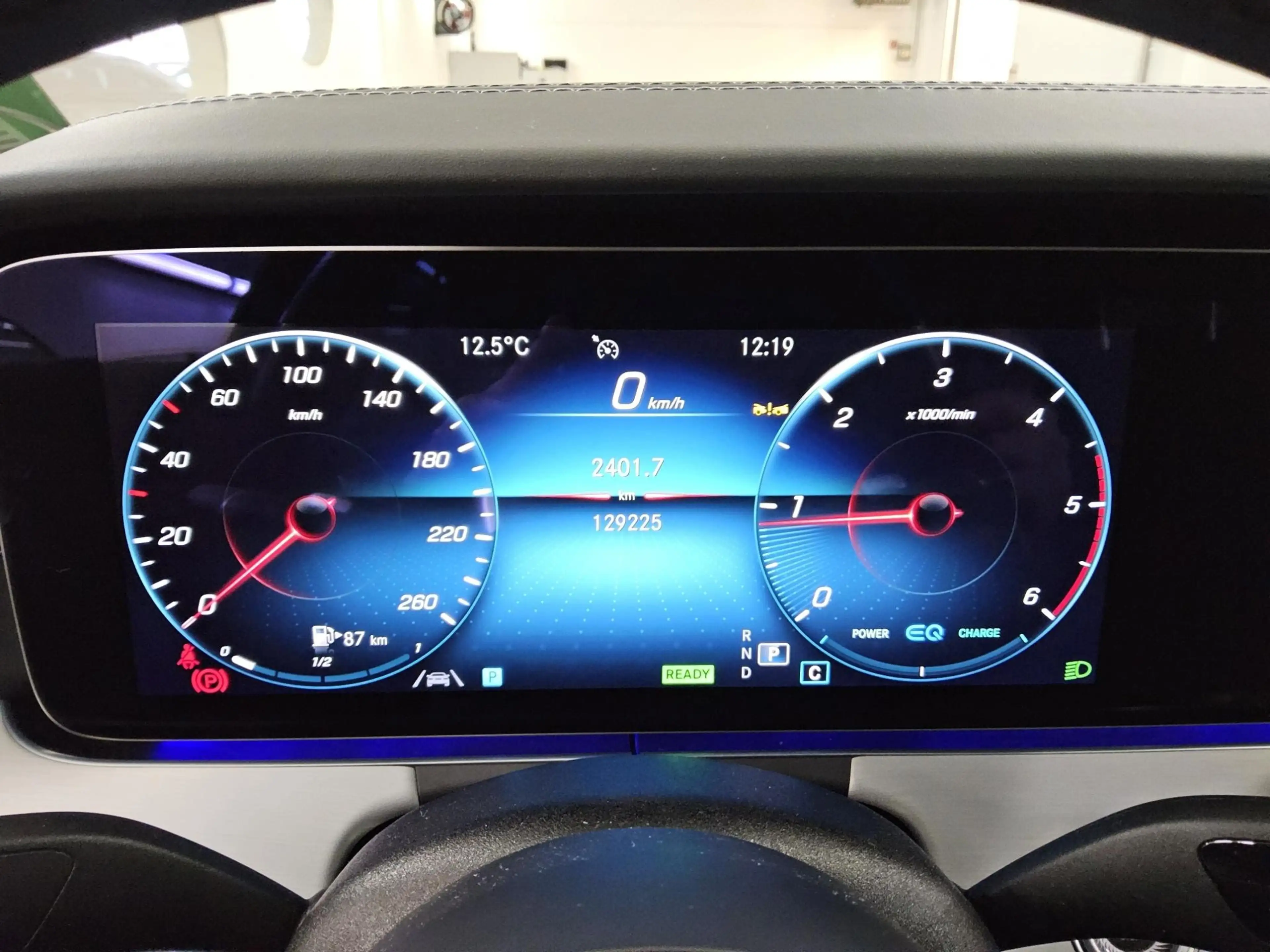 Mercedes-Benz CLS 300 d 4M AMG-Line Navi GSD Burmester HuD RFK — photo 8