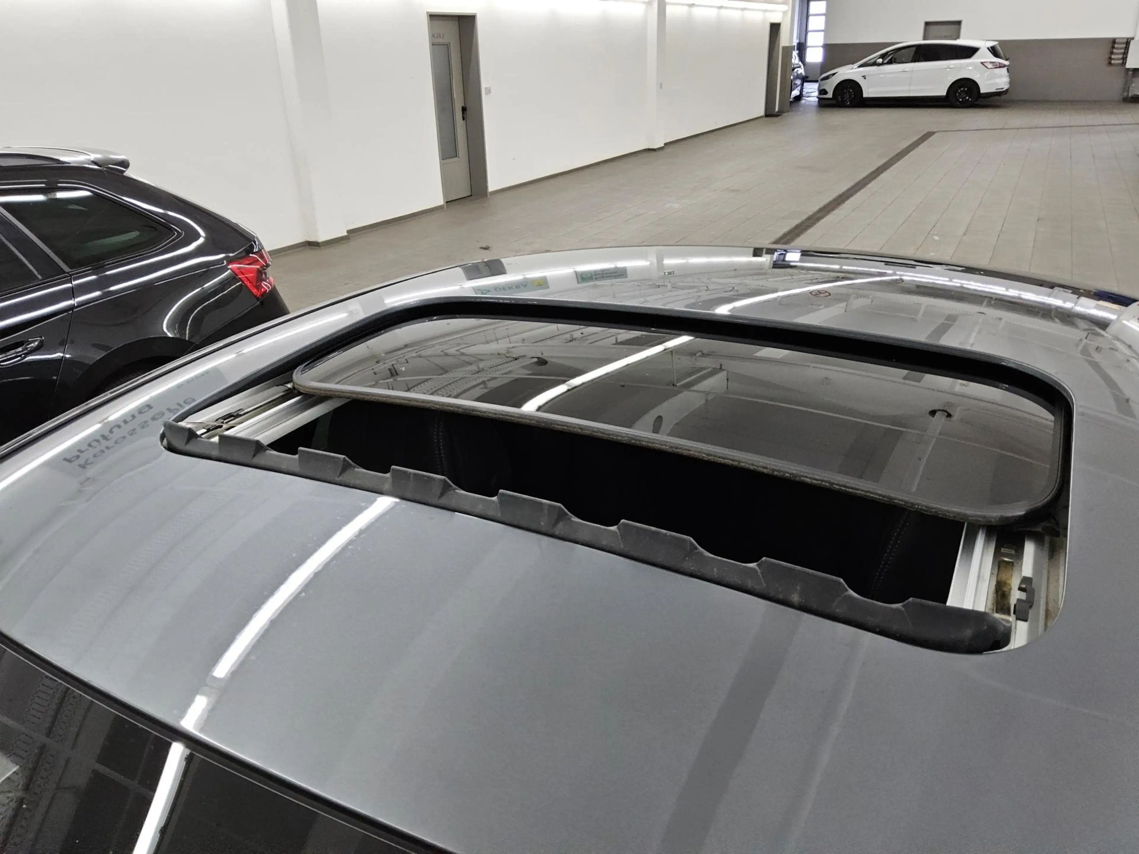 Mercedes-Benz CLS 300 d 4M AMG-Line Navi GSD Burmester HuD RFK — photo 12