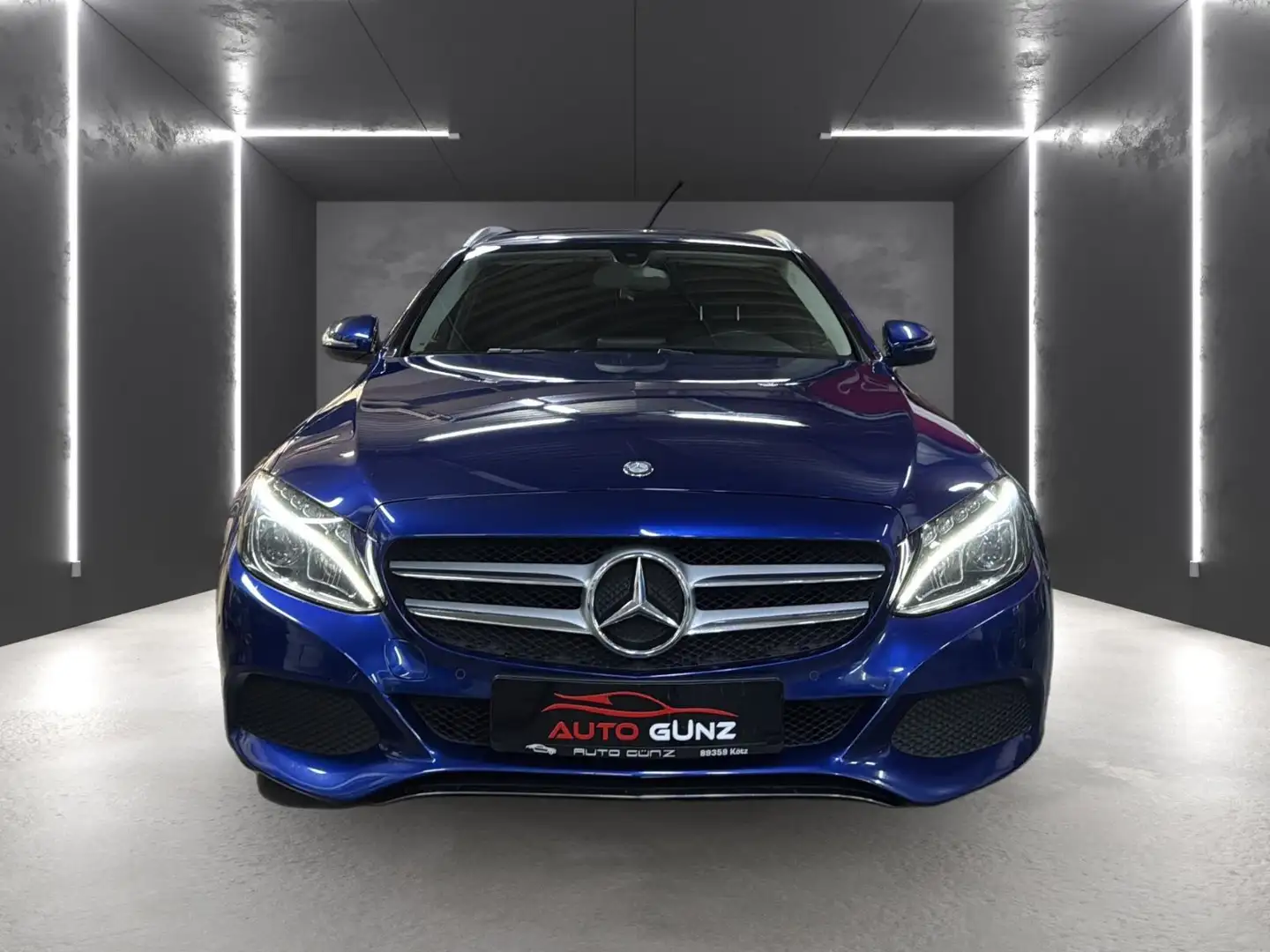 Mercedes-Benz C 220 dT Avantgarde Aut. *Navi-Kamera-AHK* Blau - 2