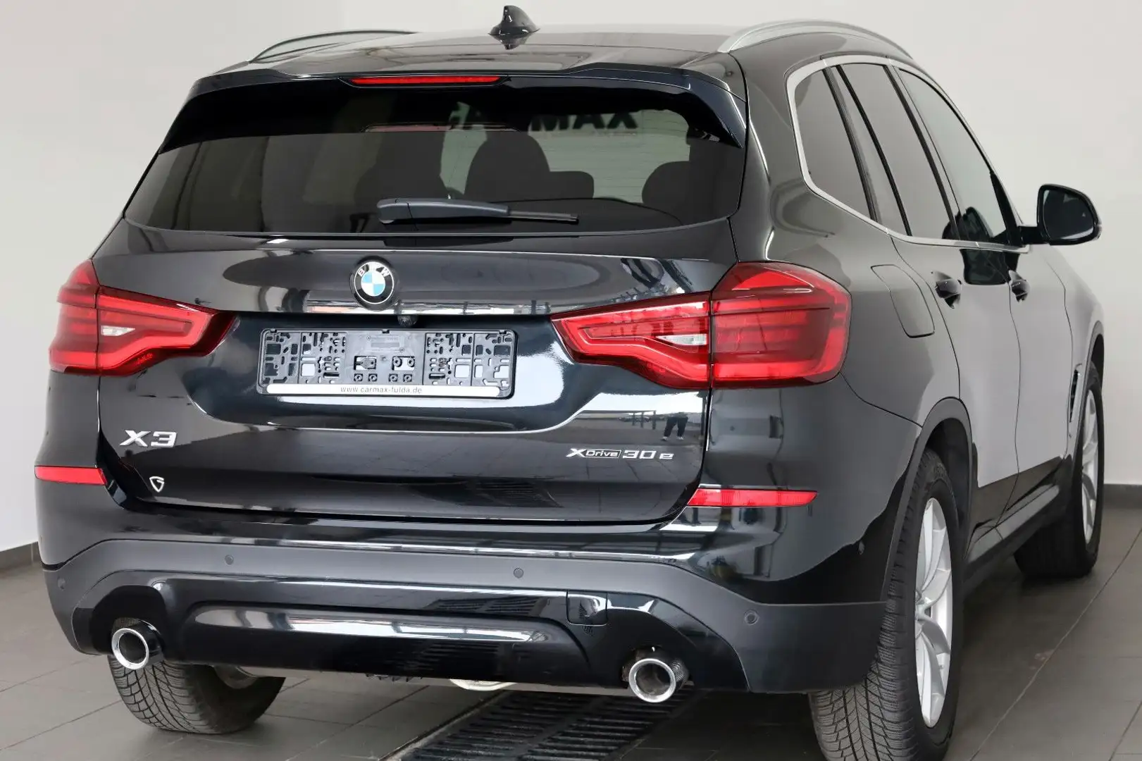 BMW X3 xDrive 30 e Advantage,Leder,Navi,Head-Up, AHK Noir - 2