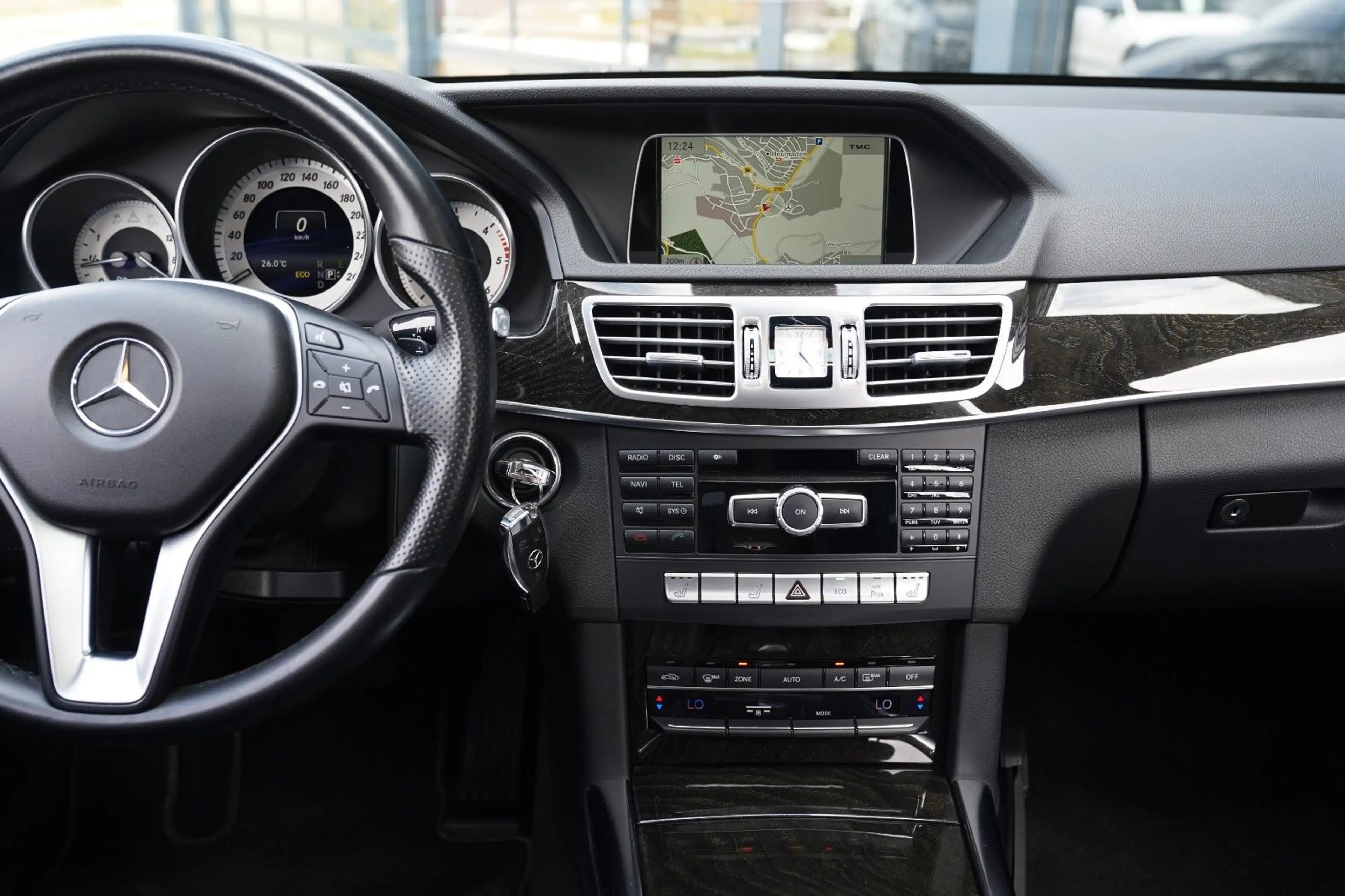 Mercedes-Benz E 250 CDI Avantgarde Comand LED Leder GSD Kamera — photo 10