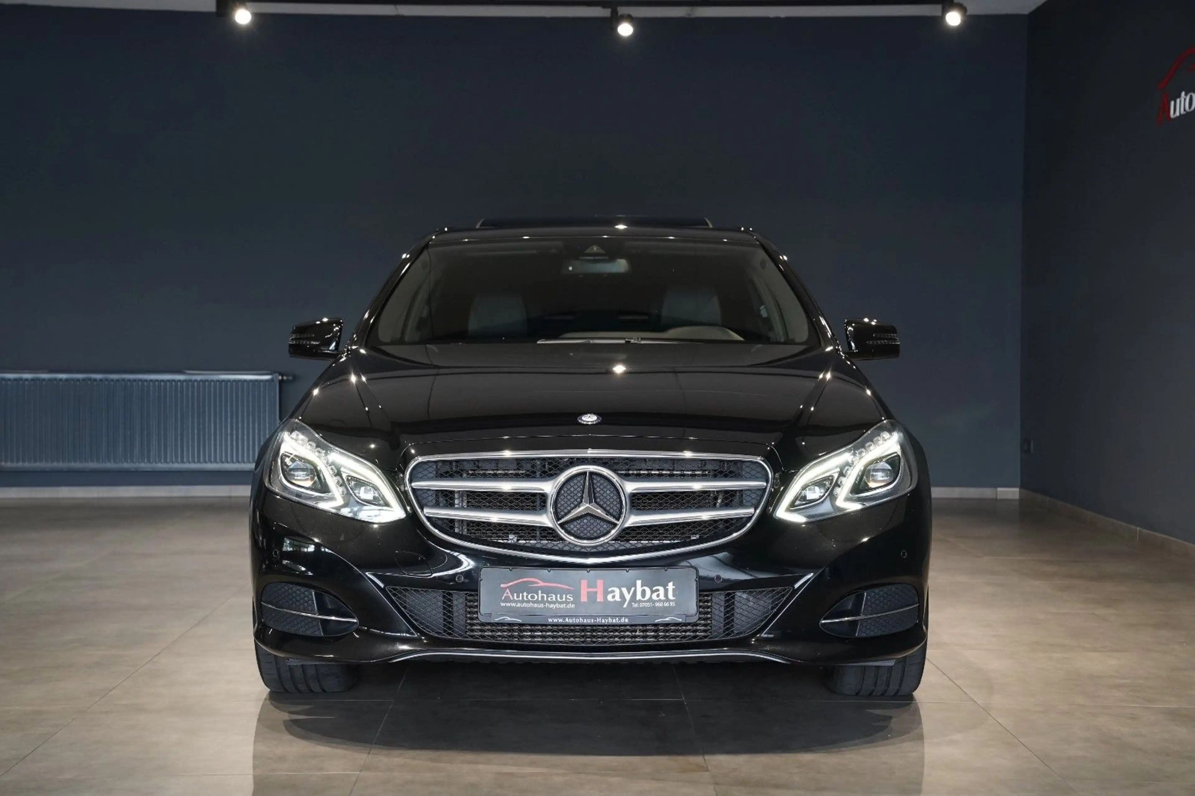 Mercedes-Benz E 250 CDI Avantgarde Comand LED Leder GSD Kamera — photo 2