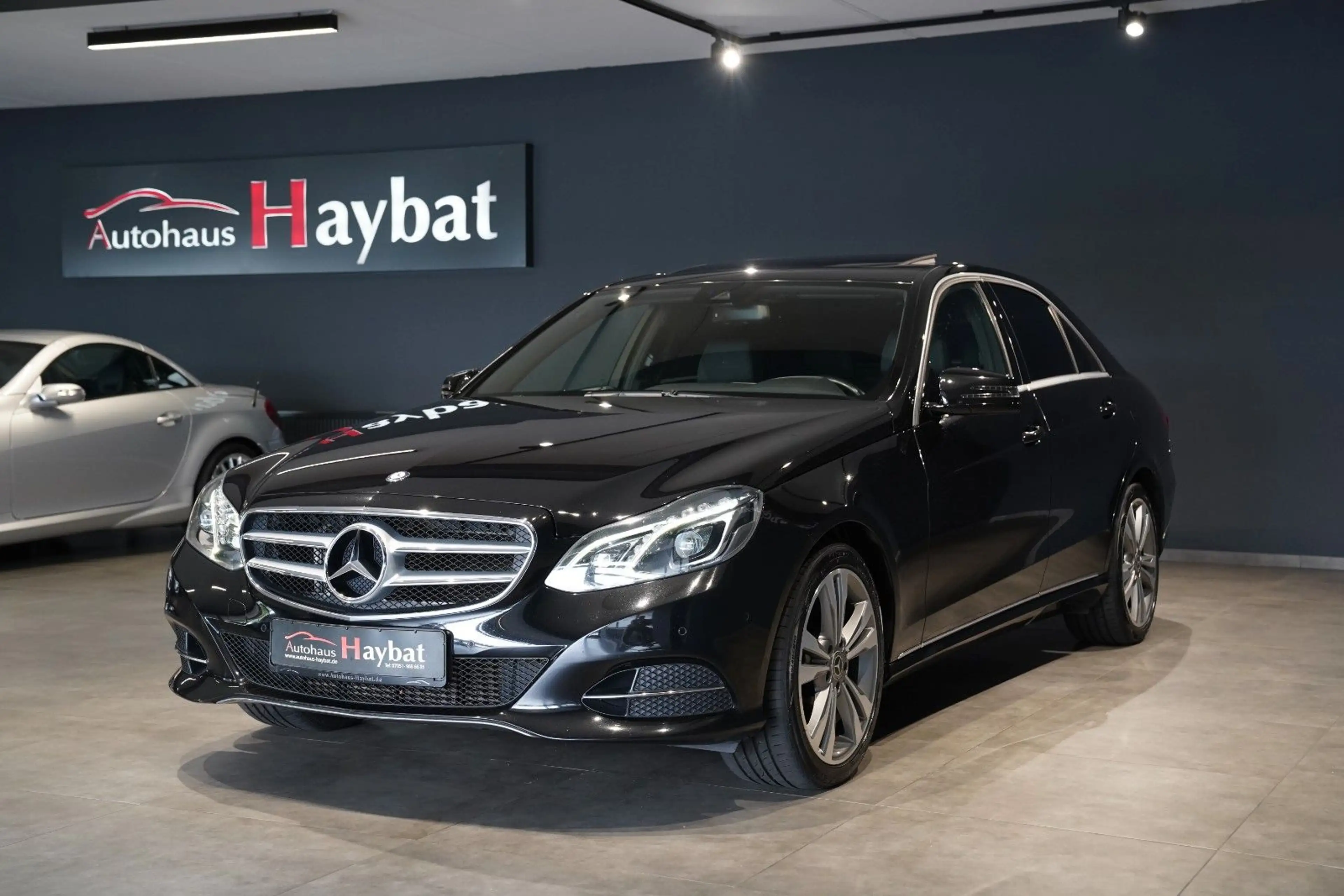 Mercedes-Benz E 250 CDI Avantgarde Comand LED Leder GSD Kamera — photo 3