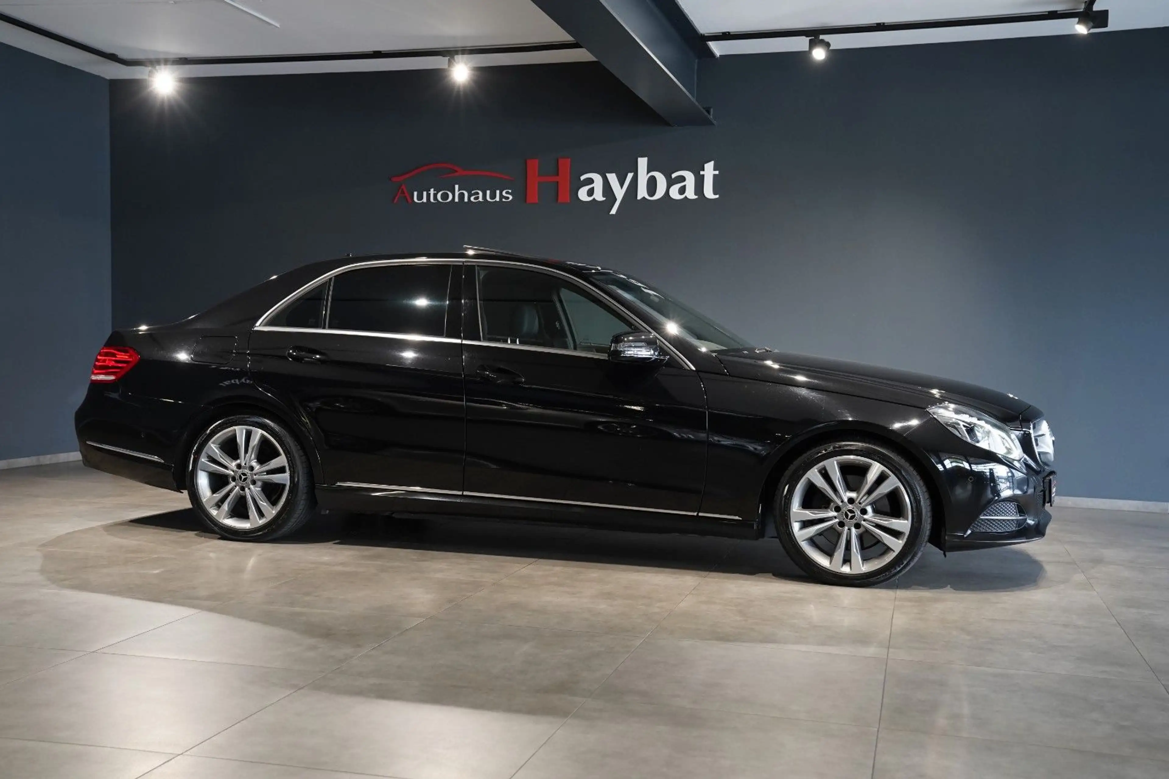 Mercedes-Benz E 250 CDI Avantgarde Comand LED Leder GSD Kamera — photo 4