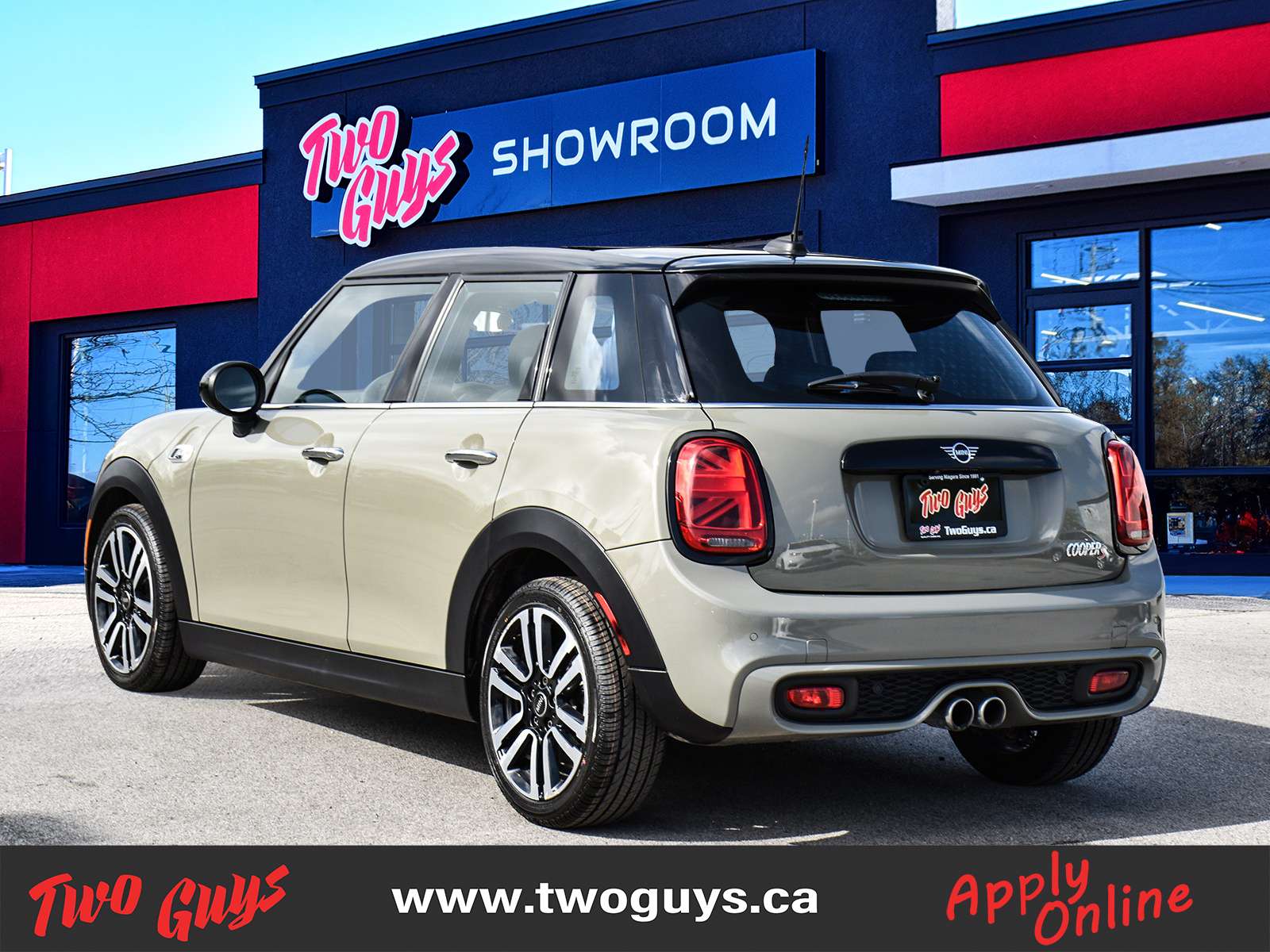 2019 MINI 5 Door S Emerald Grey Edition | Auto | New Tires | Pano | photo 7