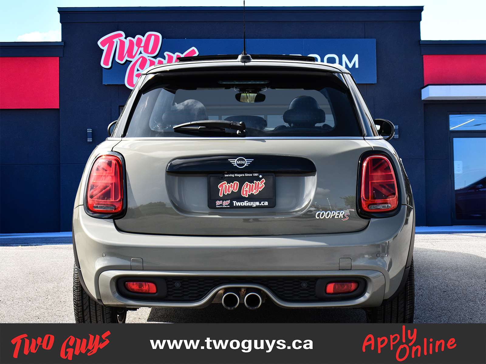 2019 MINI 5 Door S Emerald Grey Edition | Auto | New Tires | Pano | photo 8