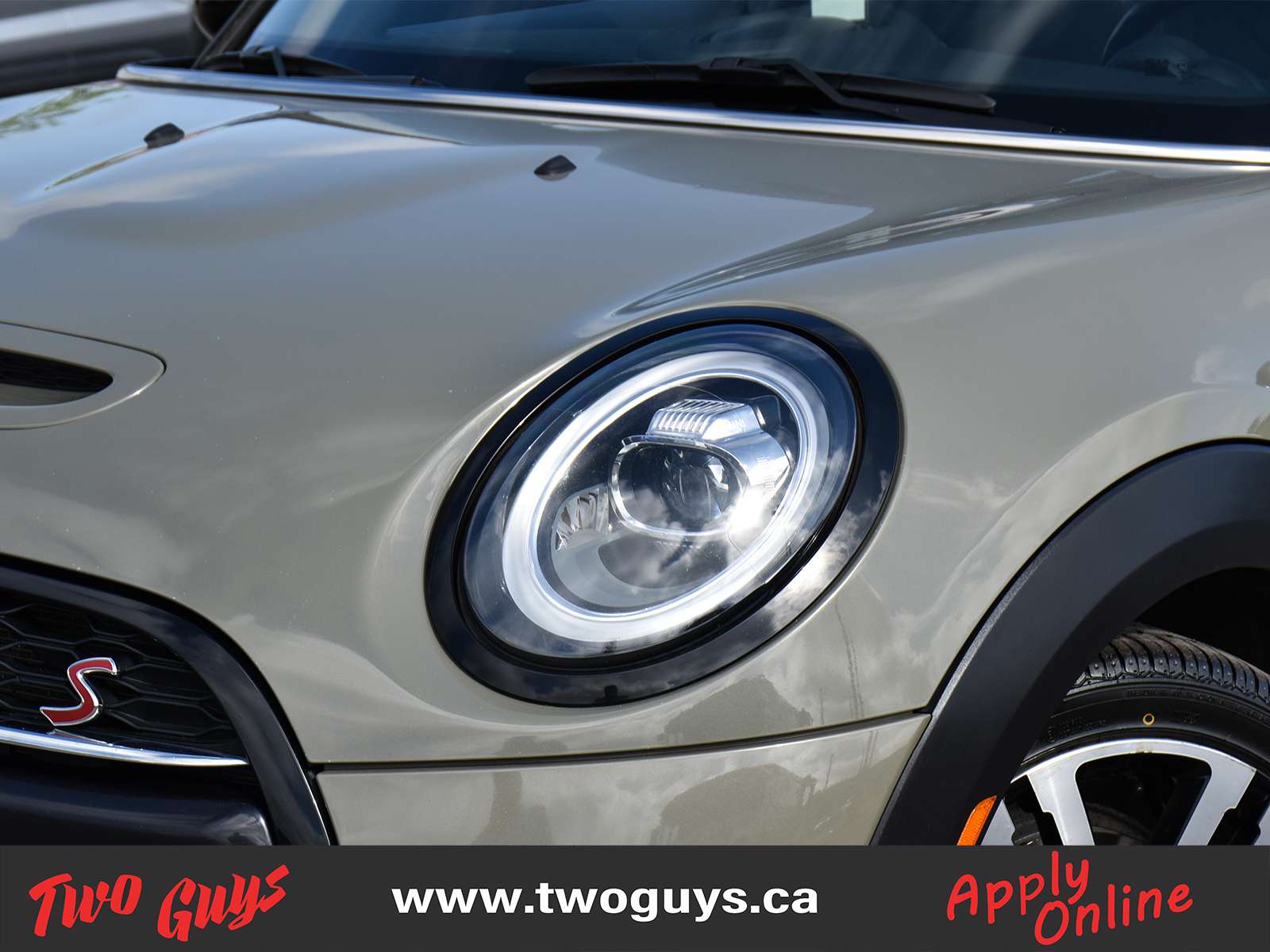 2019 MINI 5 Door S Emerald Grey Edition | Auto | New Tires | Pano | photo 3