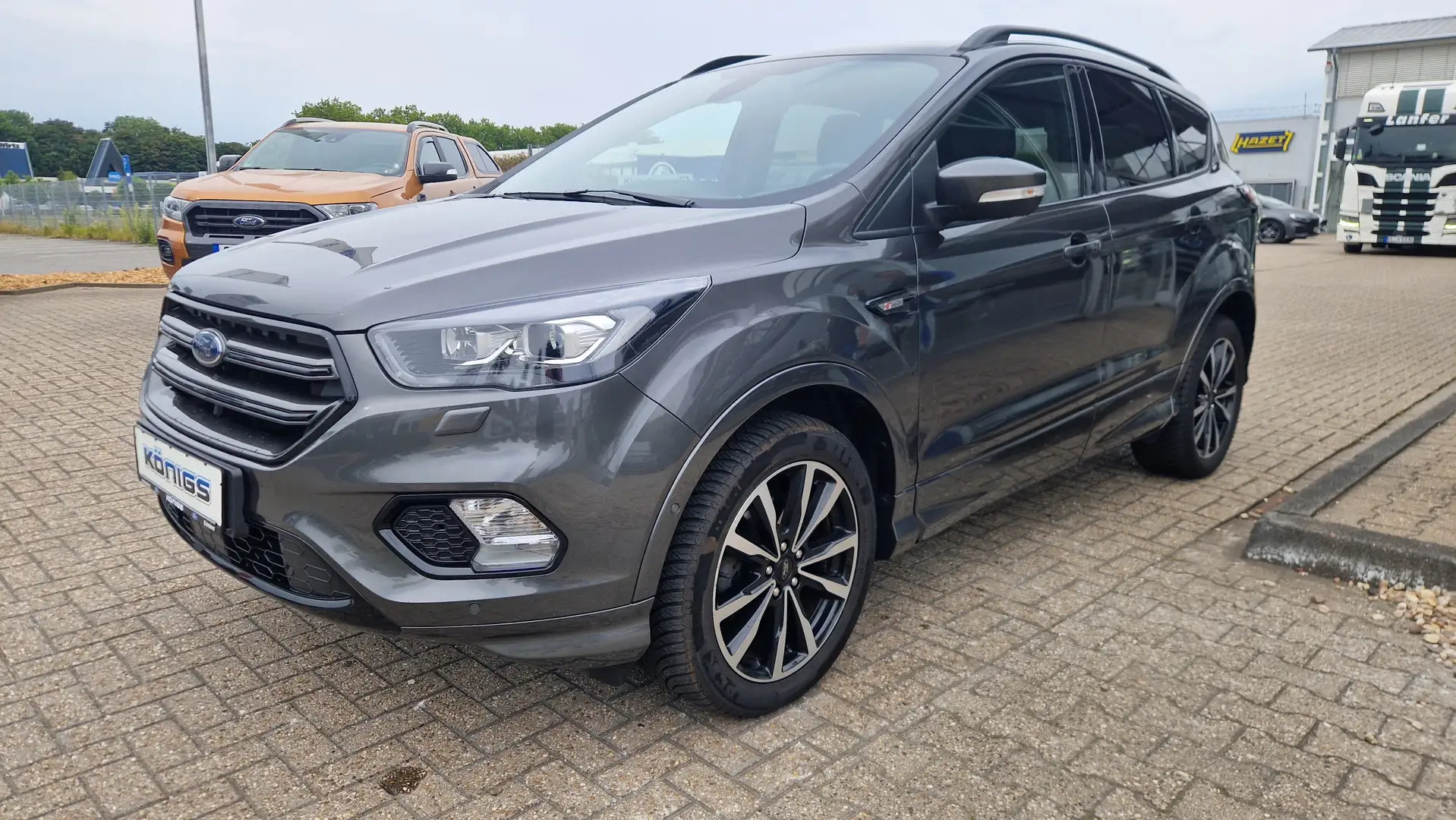 Ford Kuga ST-Line Gris - 1
