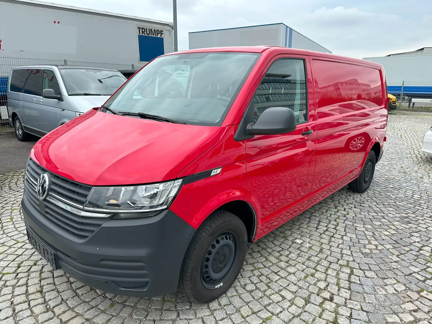 Volkswagen T6.1 Transporter 2.0 TDI LANG KLIMA AHK PDC Rot - 1