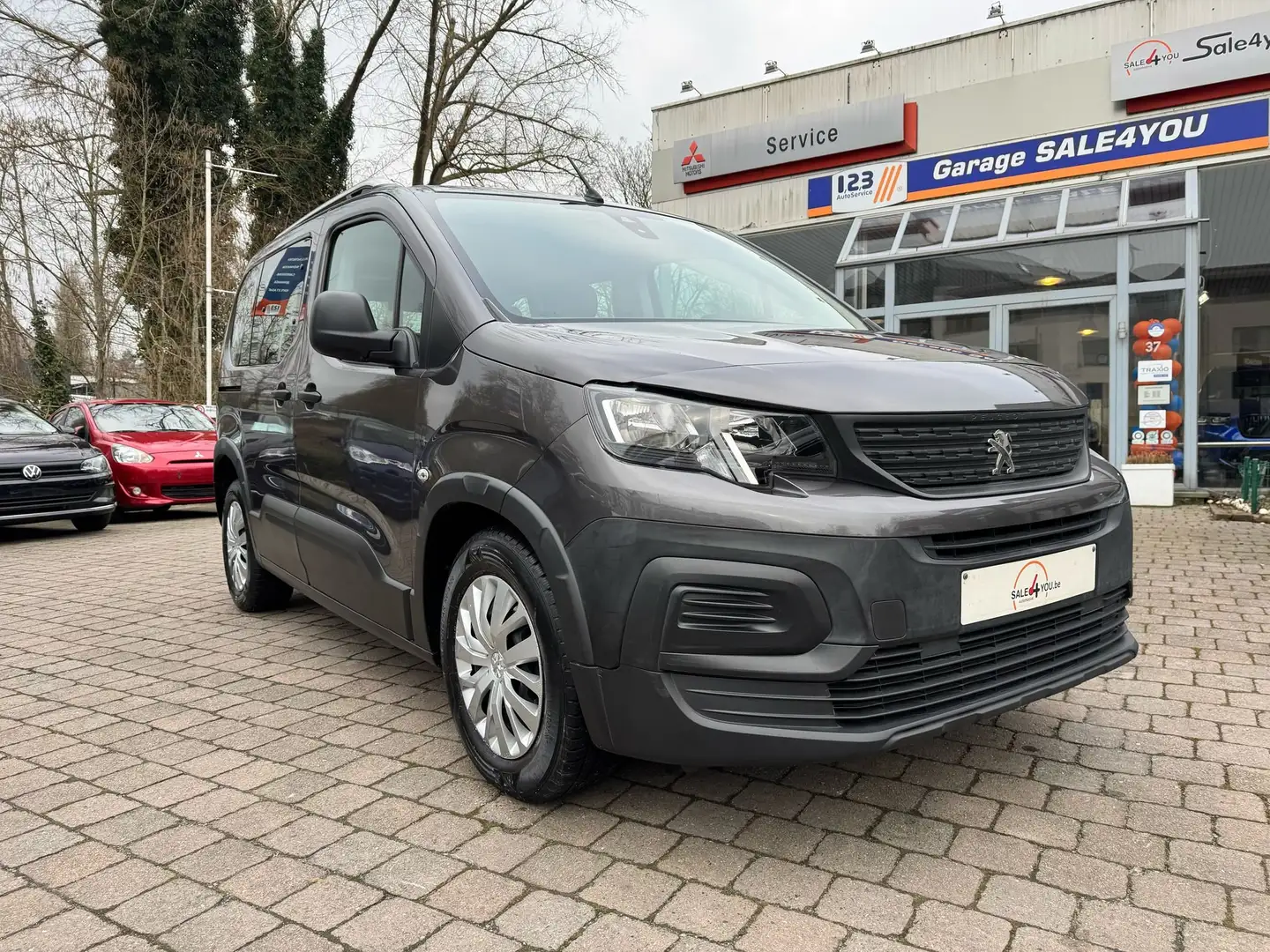Peugeot Rifter 1.5 BlueHDi Standard Allure S Grijs - 2