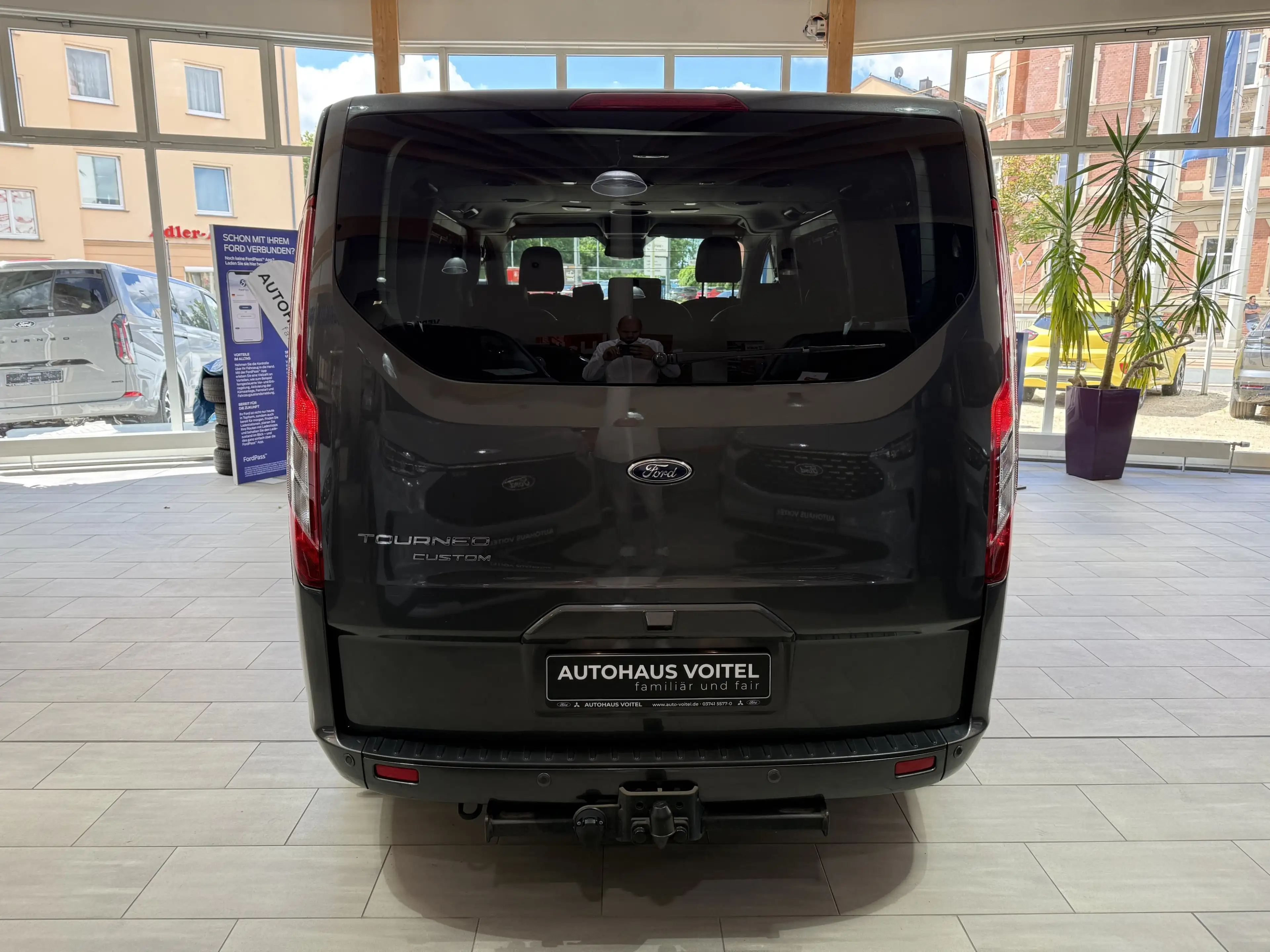 Ford Tourneo Custom L1 Tourneo Titanium X Automatik / AHK/ 230V — photo 6