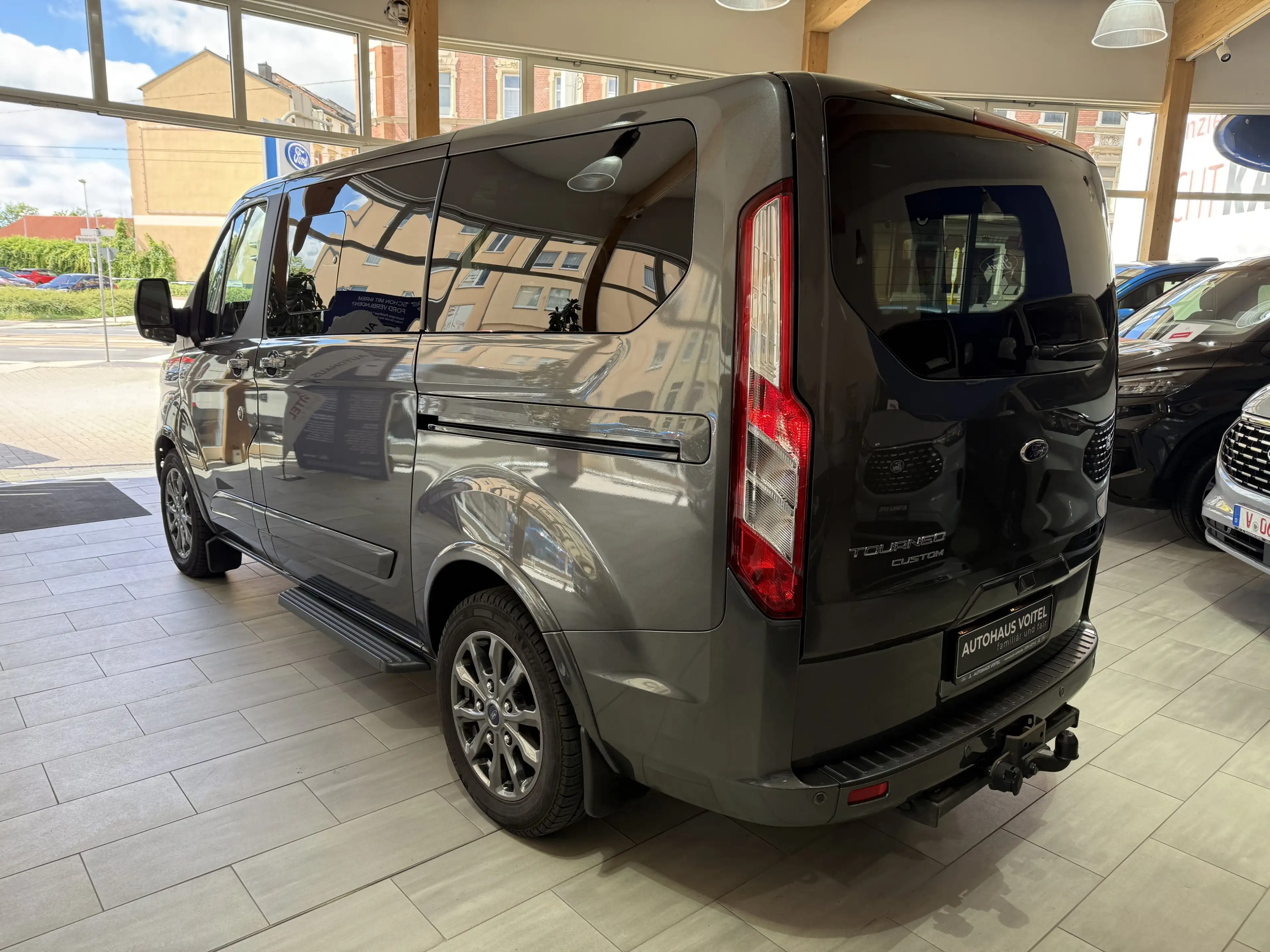 Ford Tourneo Custom L1 Tourneo Titanium X Automatik / AHK/ 230V — photo 7